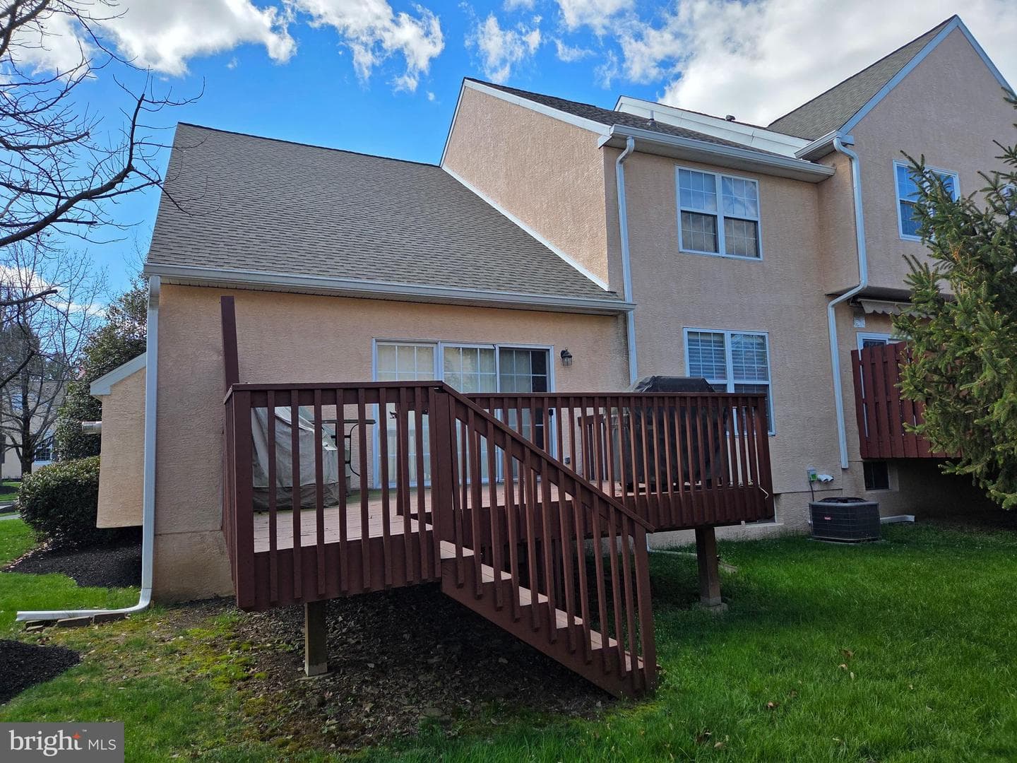 84 Wheatsheaf Lane photo 2