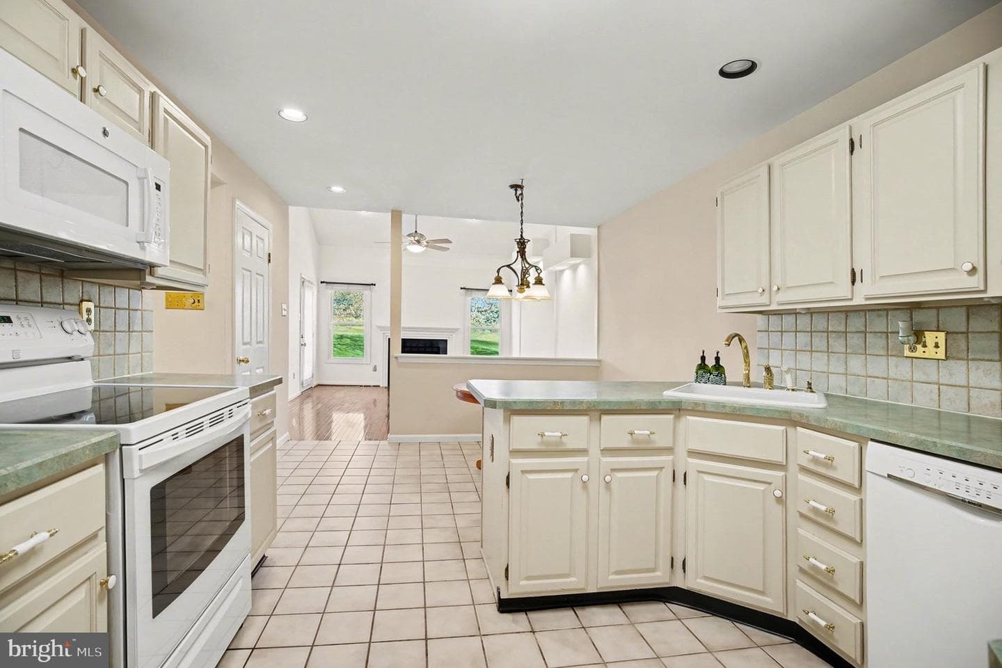 129 Pinecrest Lane photo 5
