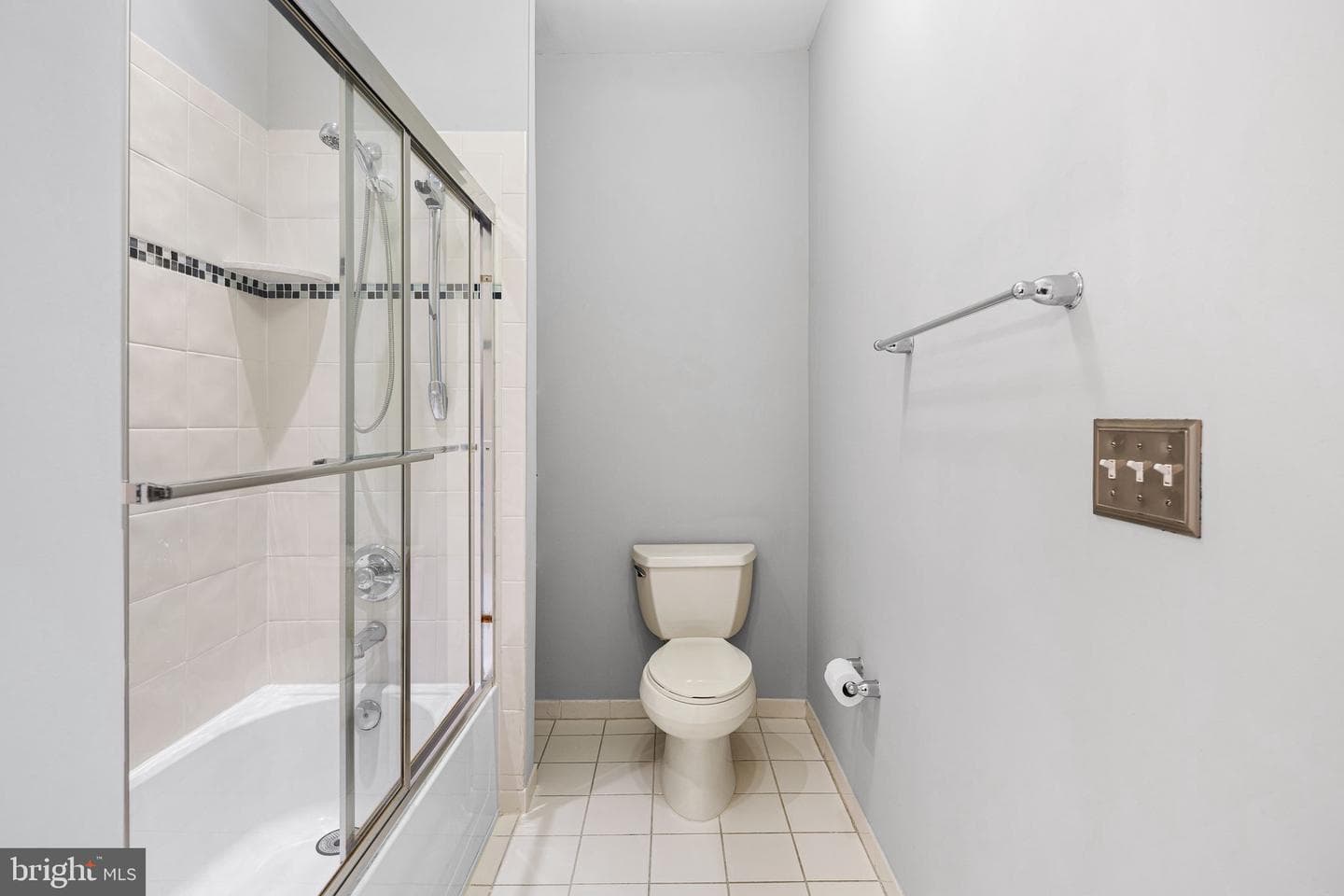 200 W Elm Street #1314 photo 18