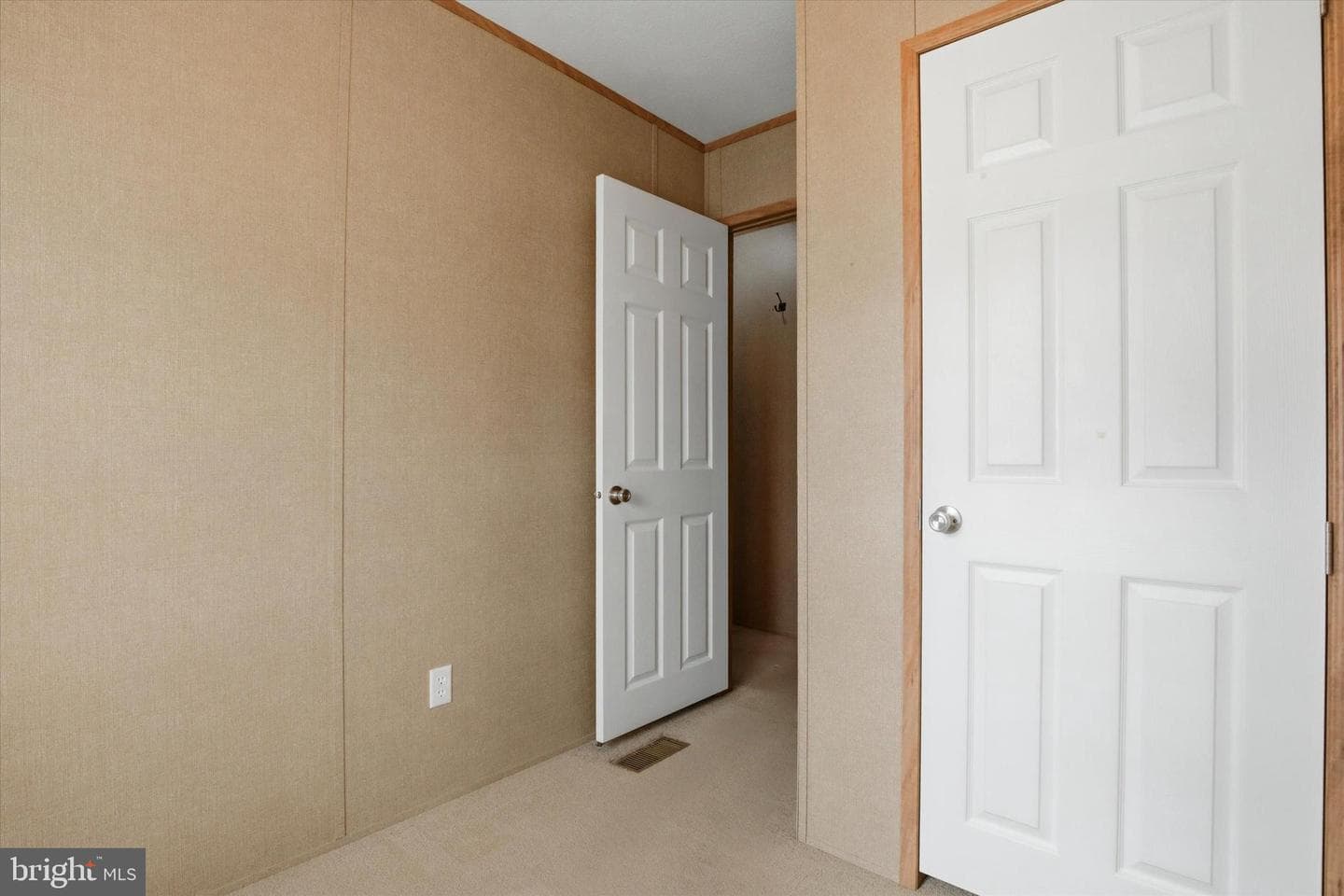 77 Ivy Circle photo 26