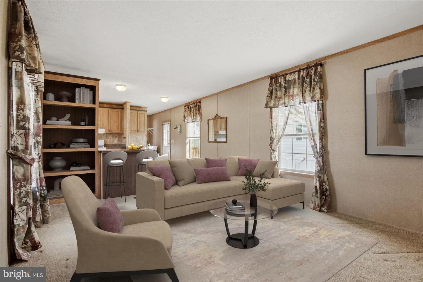 77 Ivy Circle photo 3