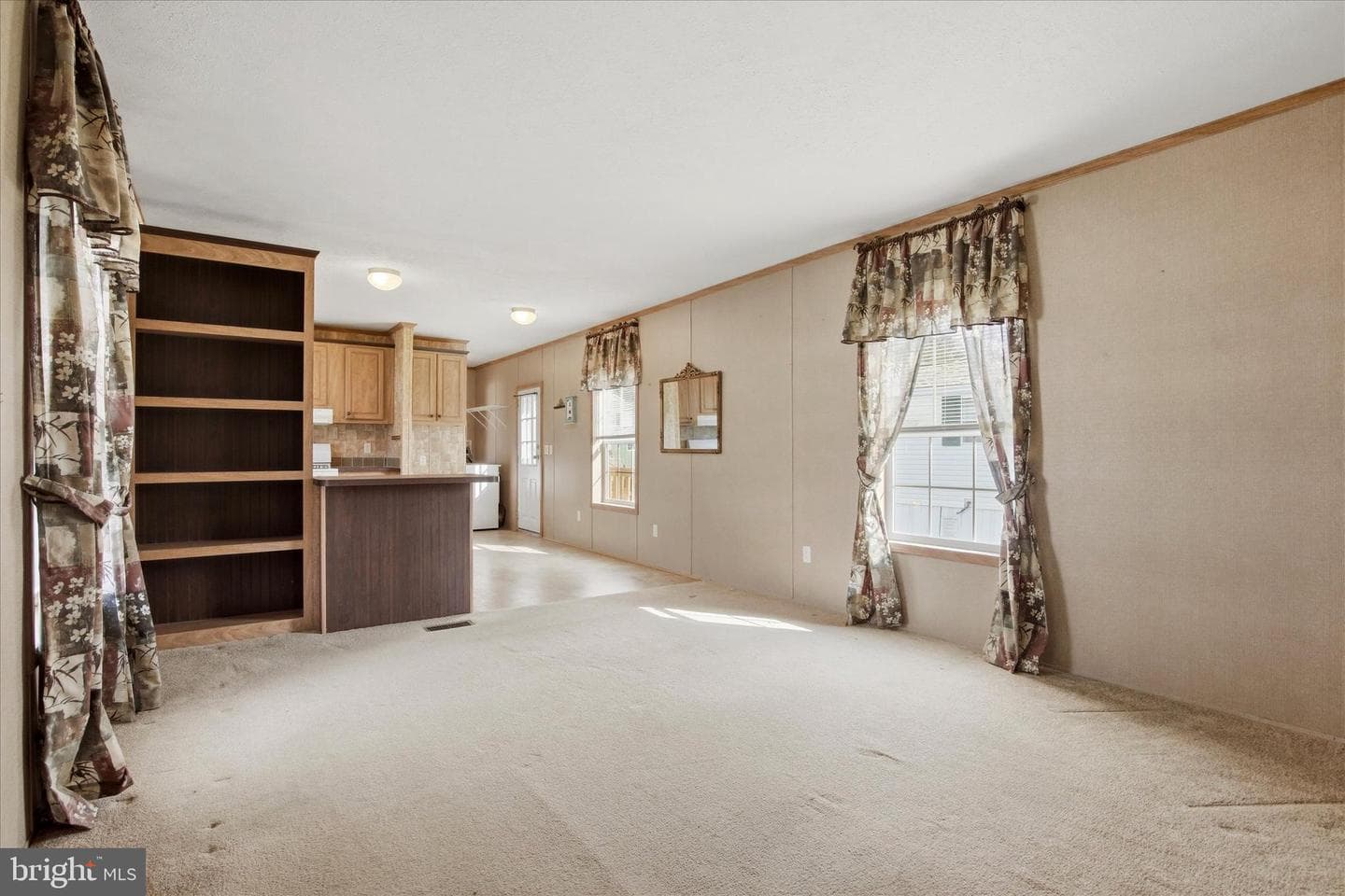 77 Ivy Circle photo 4
