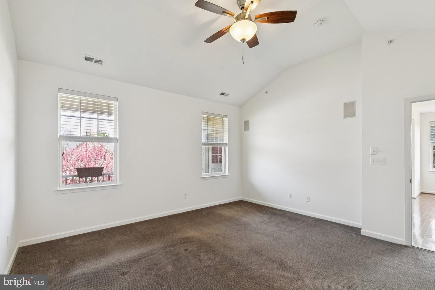 103 Bradbury Drive photo 7