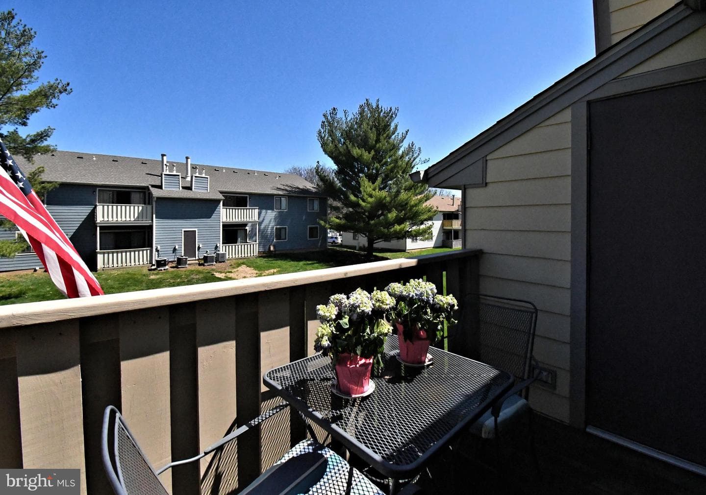 216 Stockton Court photo 13
