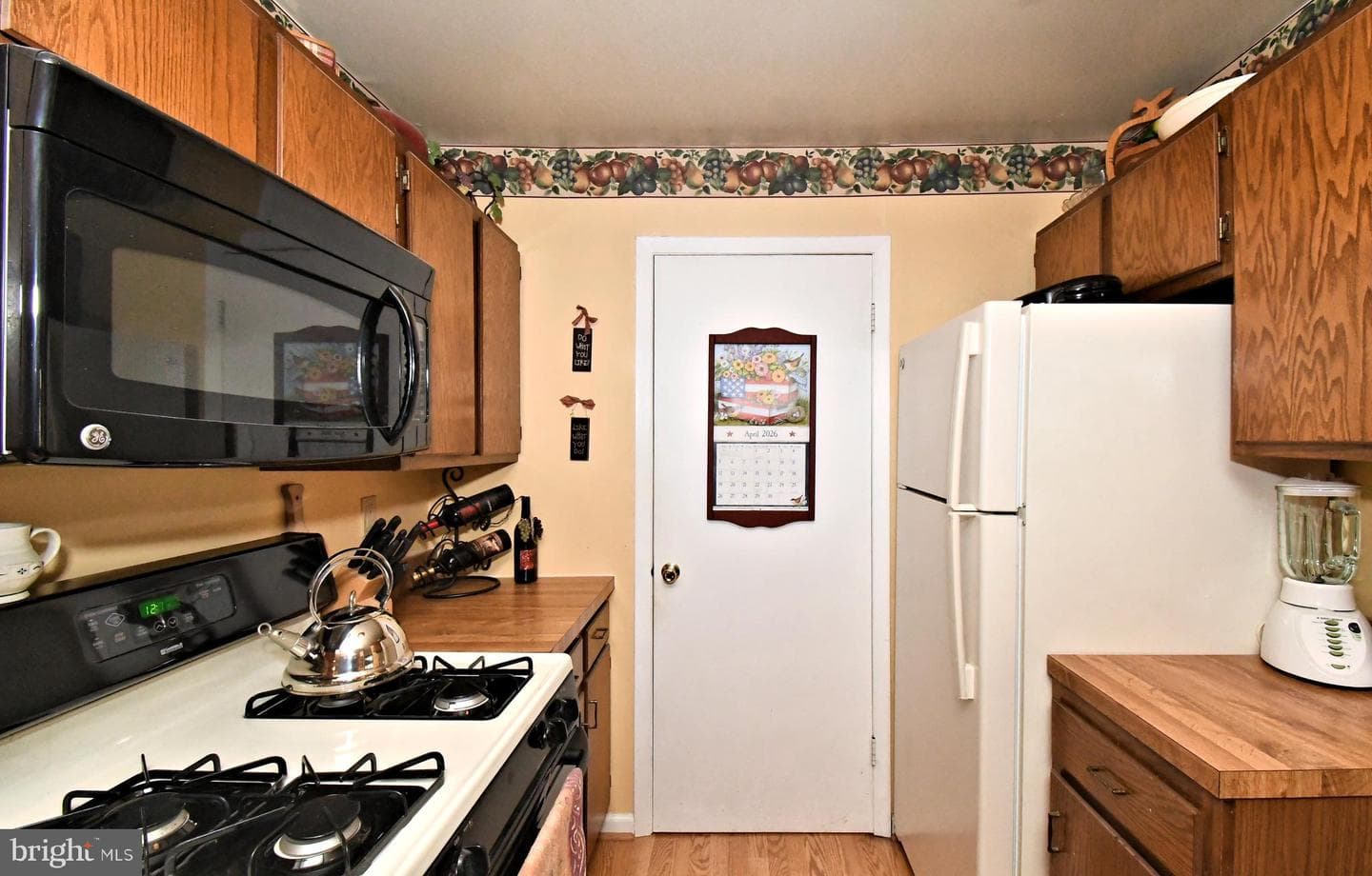 216 Stockton Court photo 21
