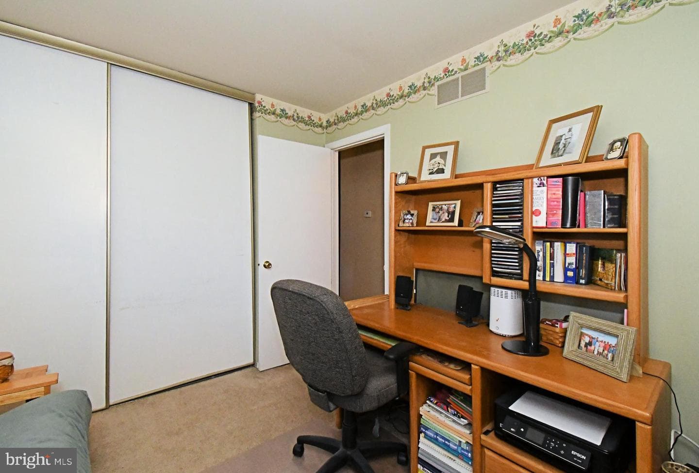 216 Stockton Court photo 32