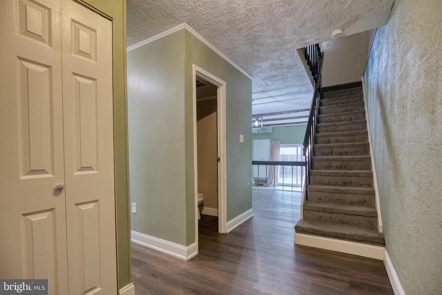 306 Centre Avenue photo 2