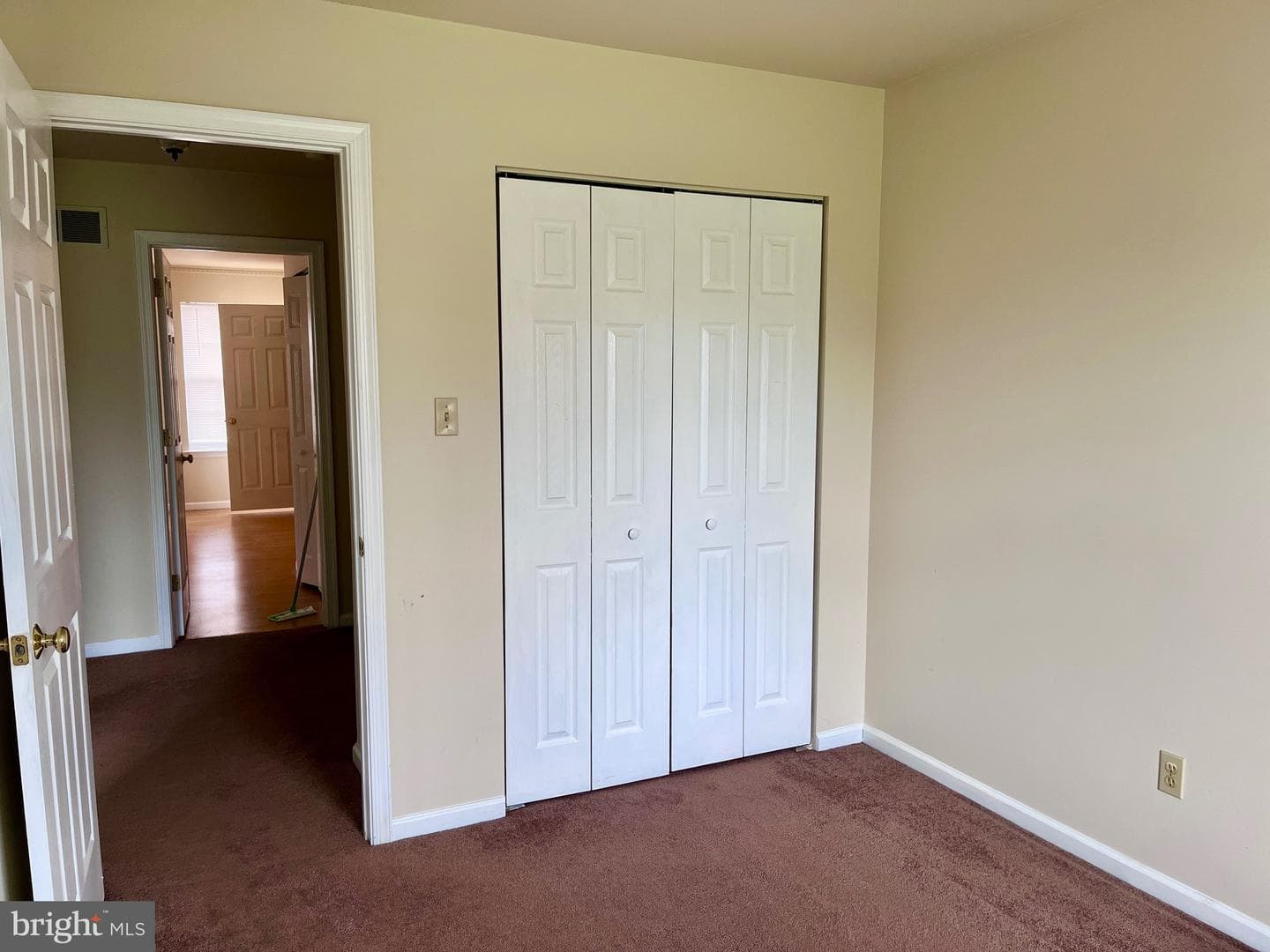 4253 Red Oak Court photo 22