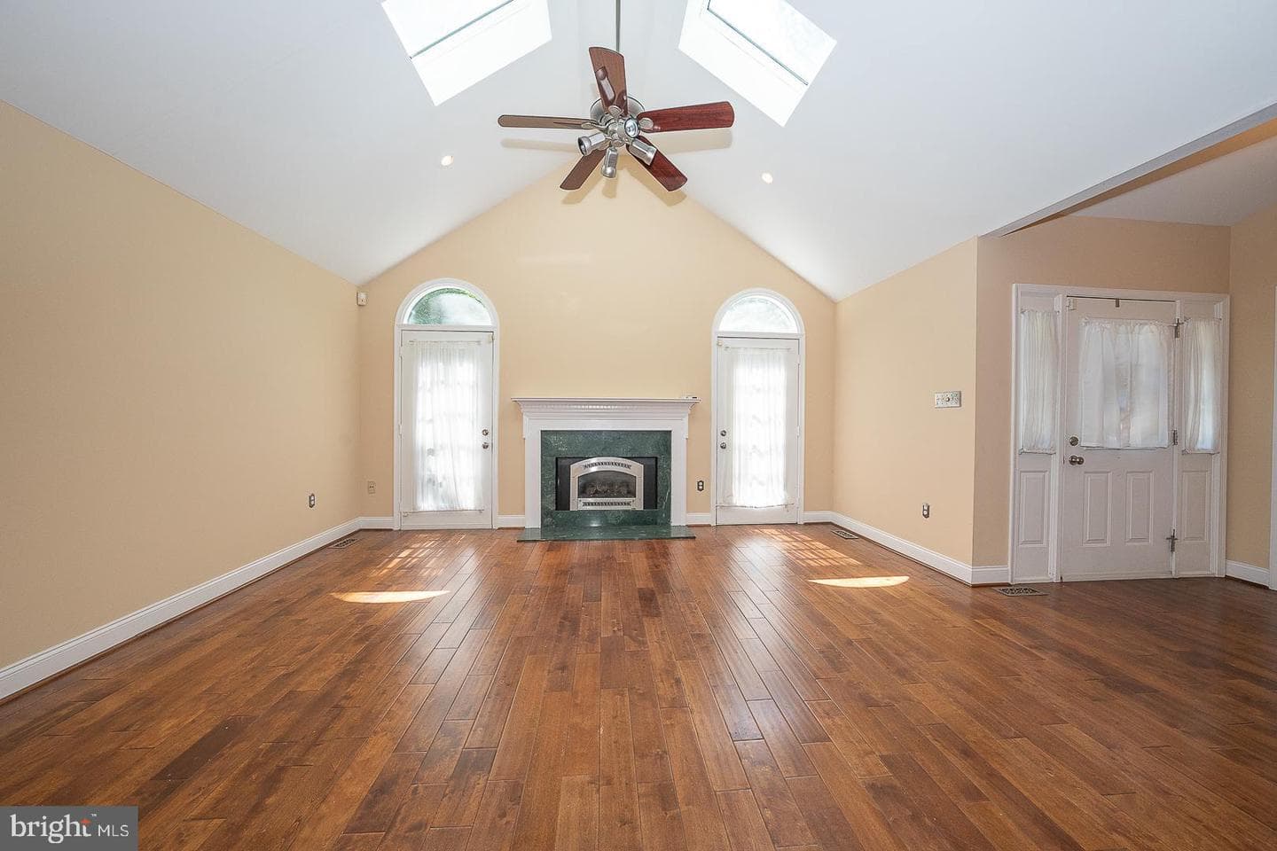 9315 Eagle View Drive photo 11