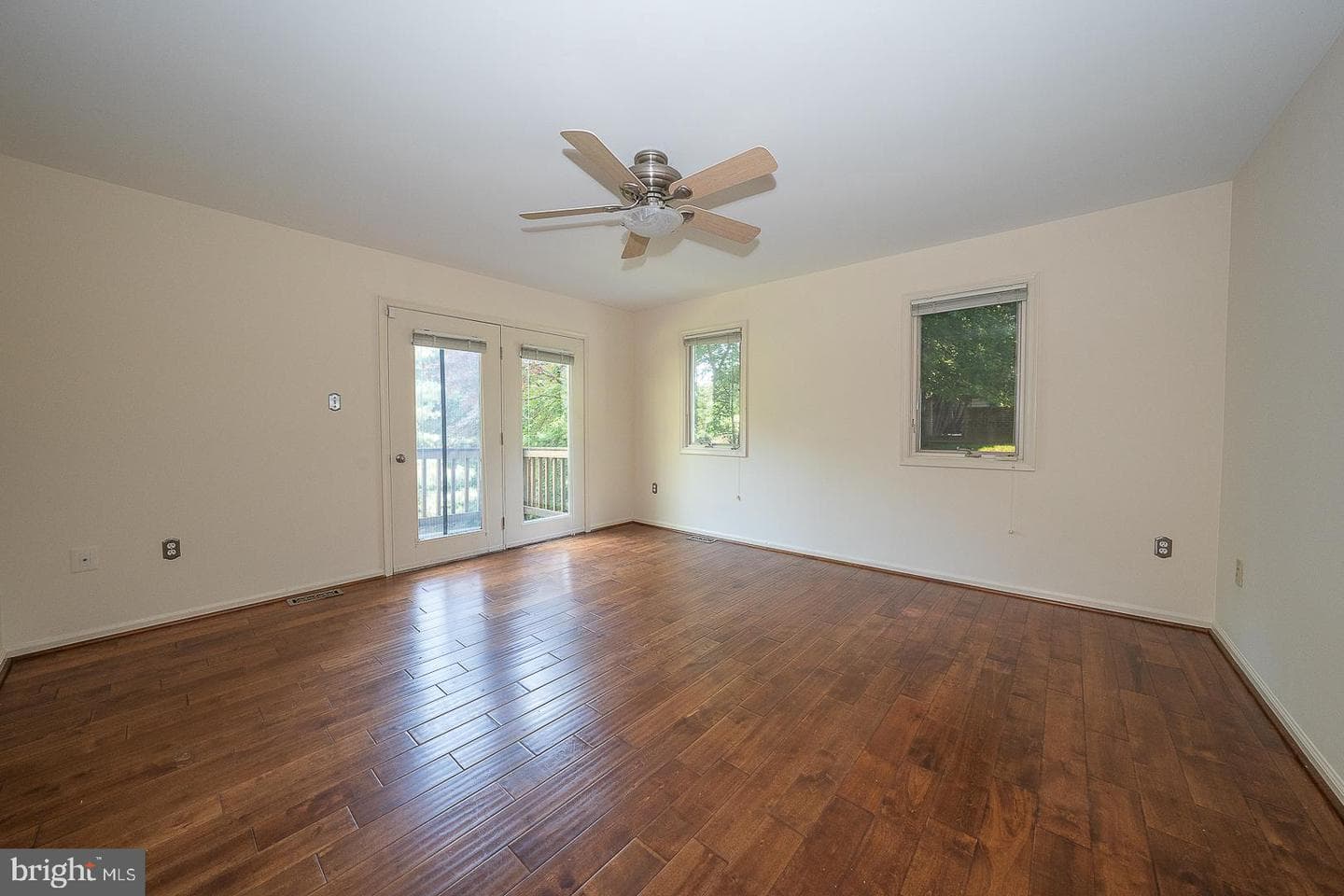9315 Eagle View Drive photo 28
