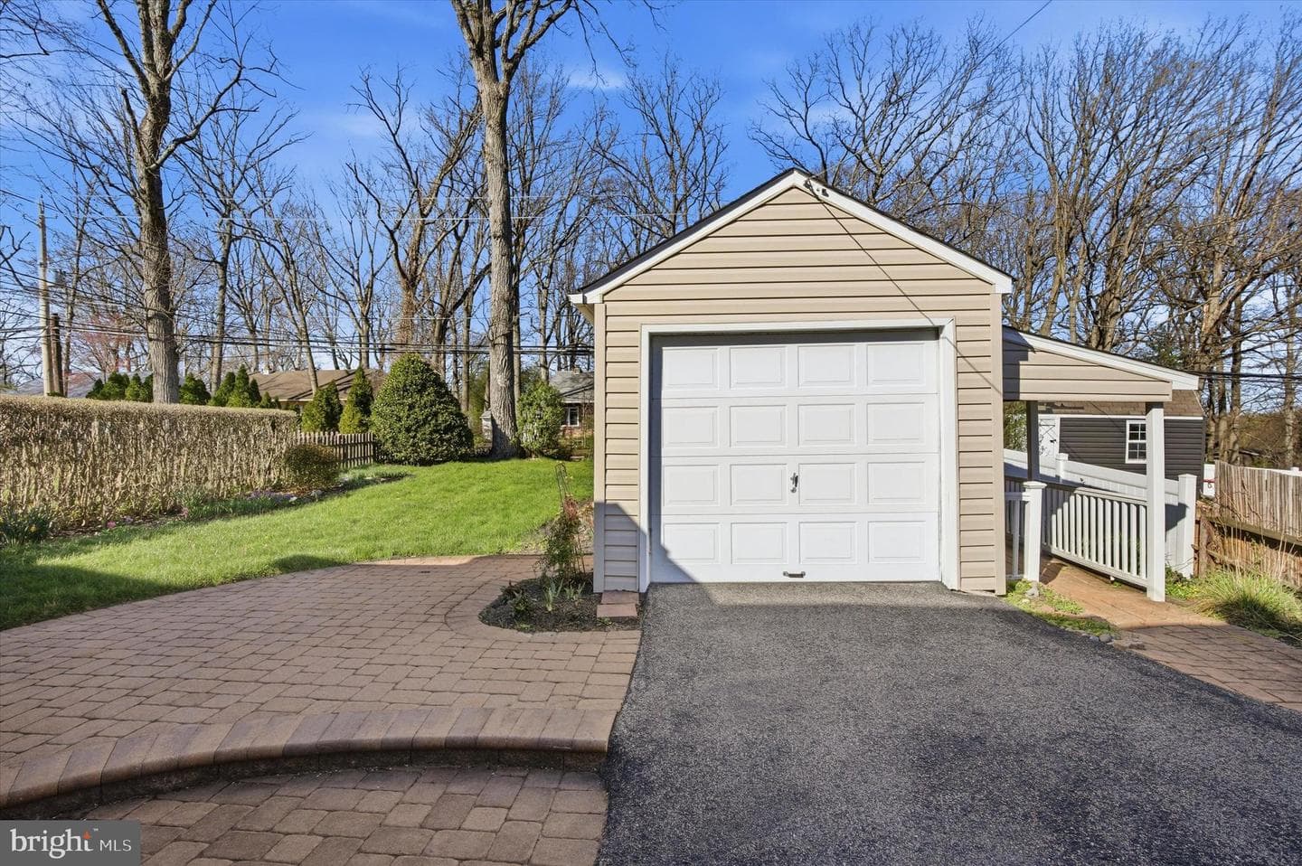 552 School House Lane photo 24