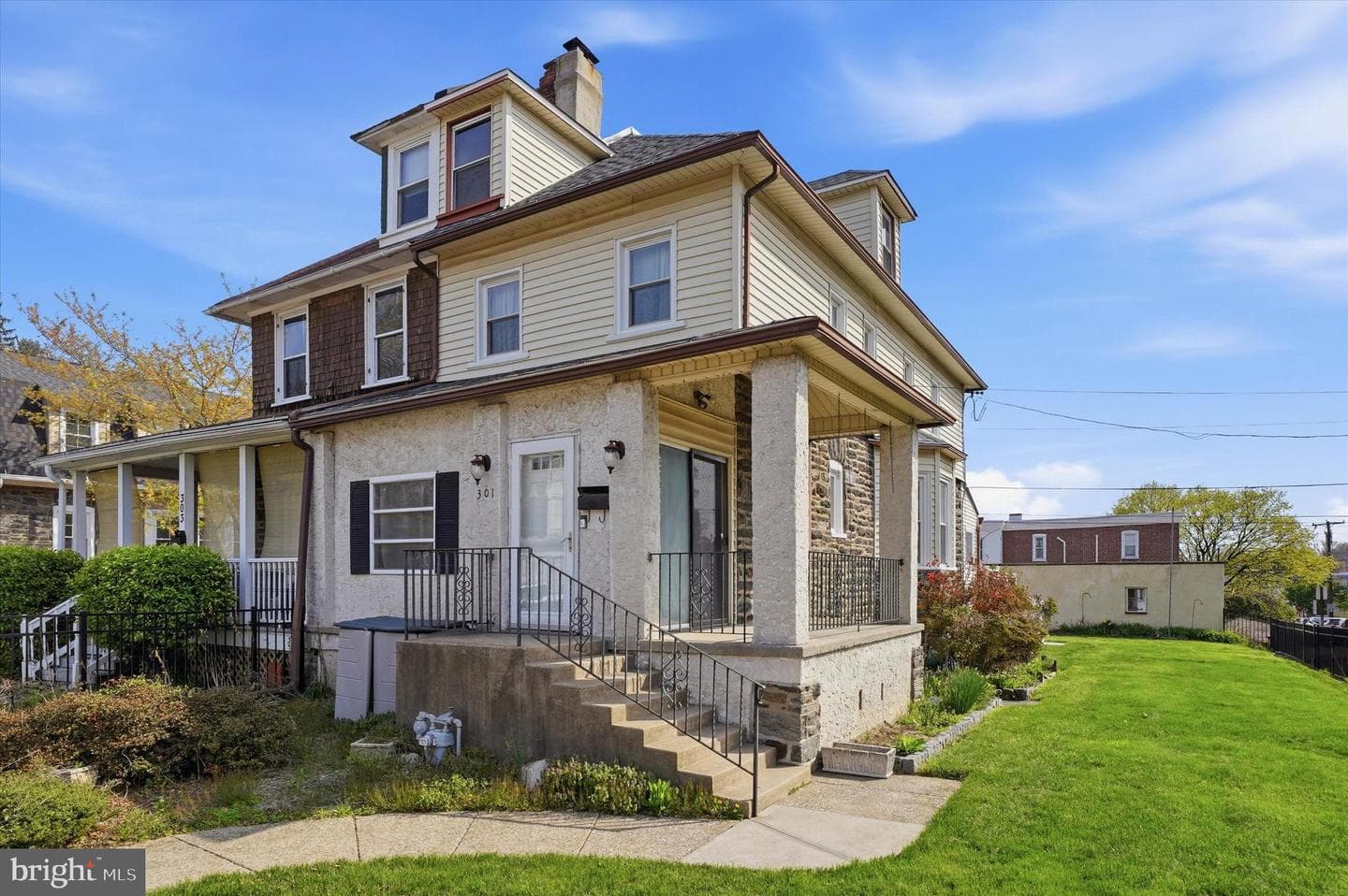 301 Grayling Avenue