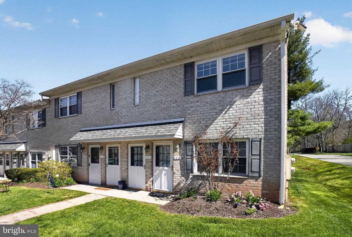 111 Hampstead Drive #111 photo 3