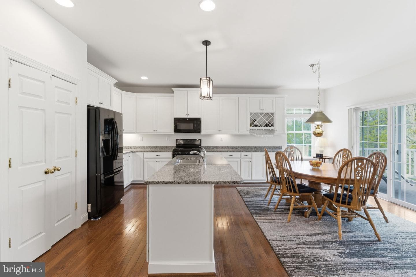 126 Bayhill Drive photo 2