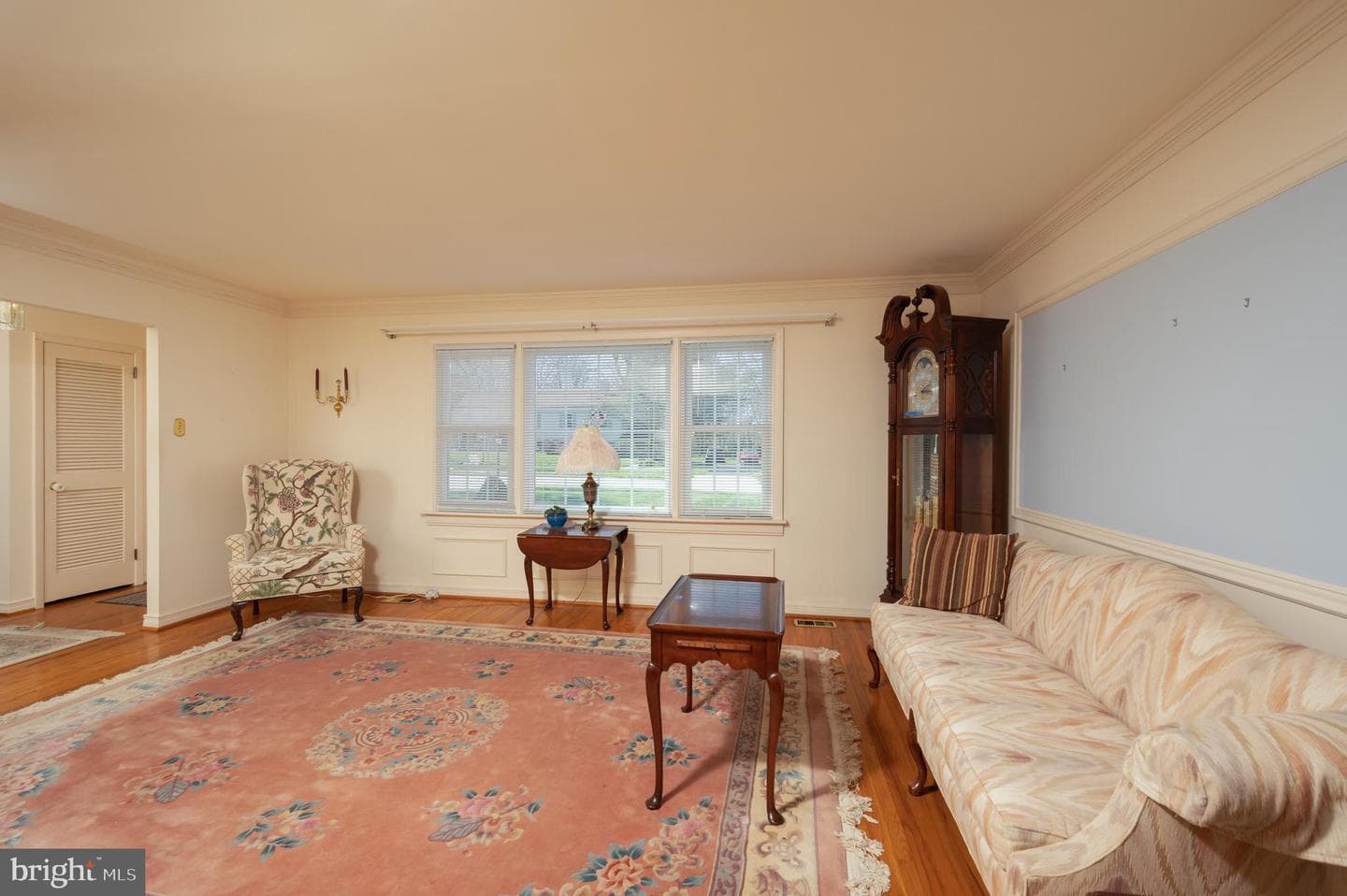 1557 Tralee Drive photo 4