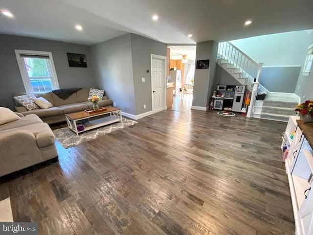 241 Summer Avenue photo 2