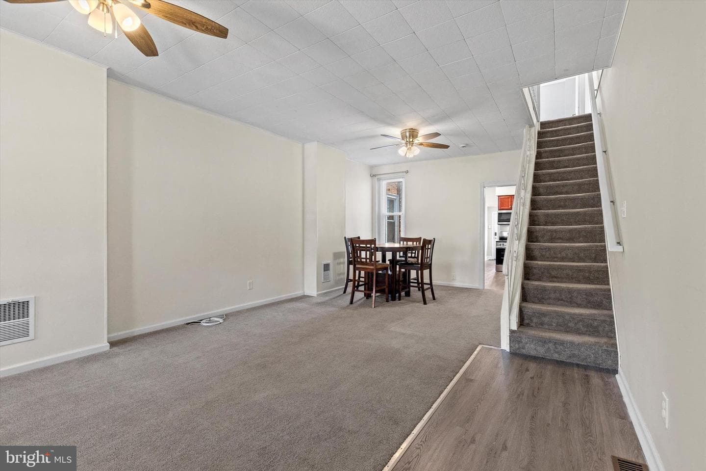 218 Forrest Avenue photo 6
