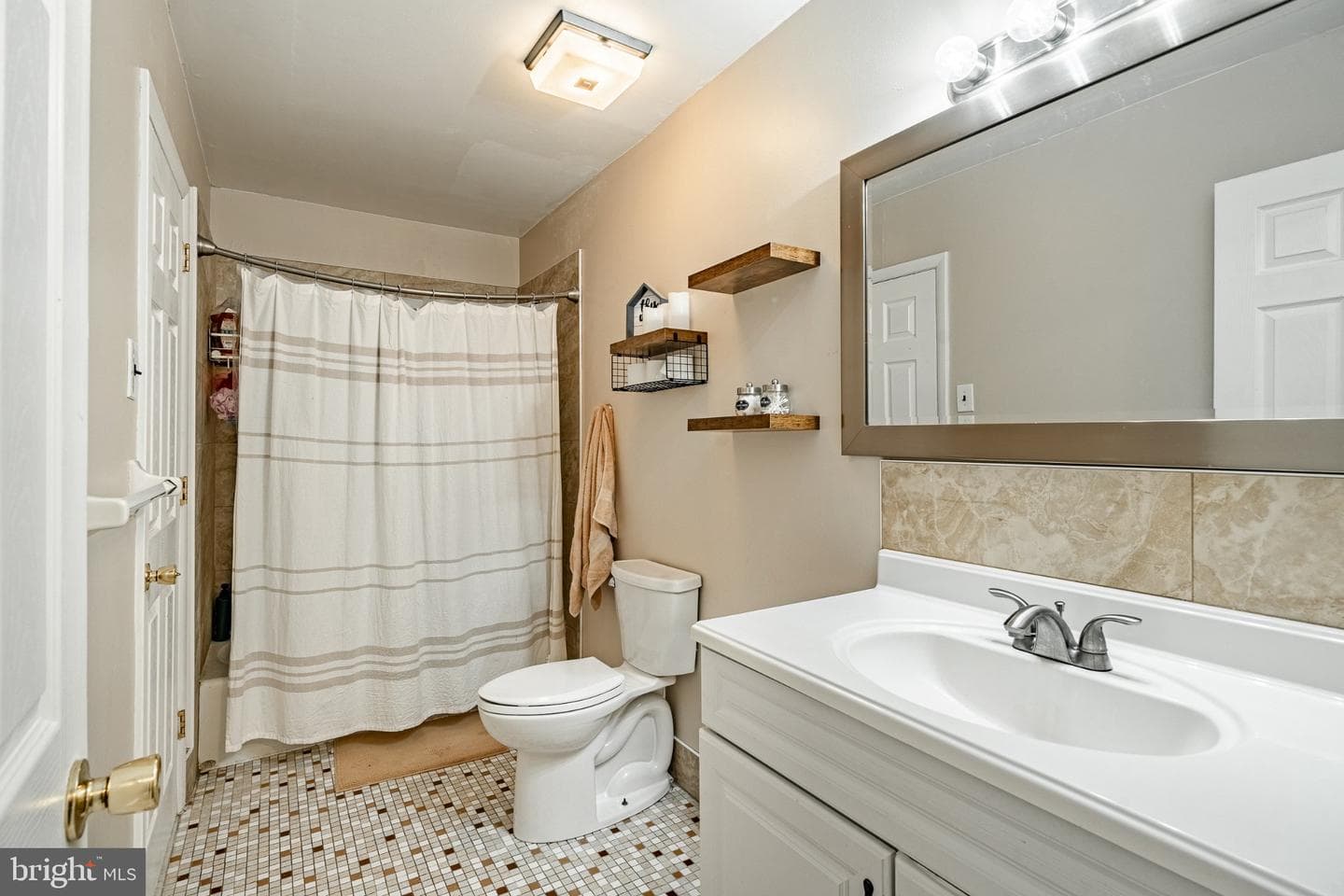 758 Sandra Lane photo 12