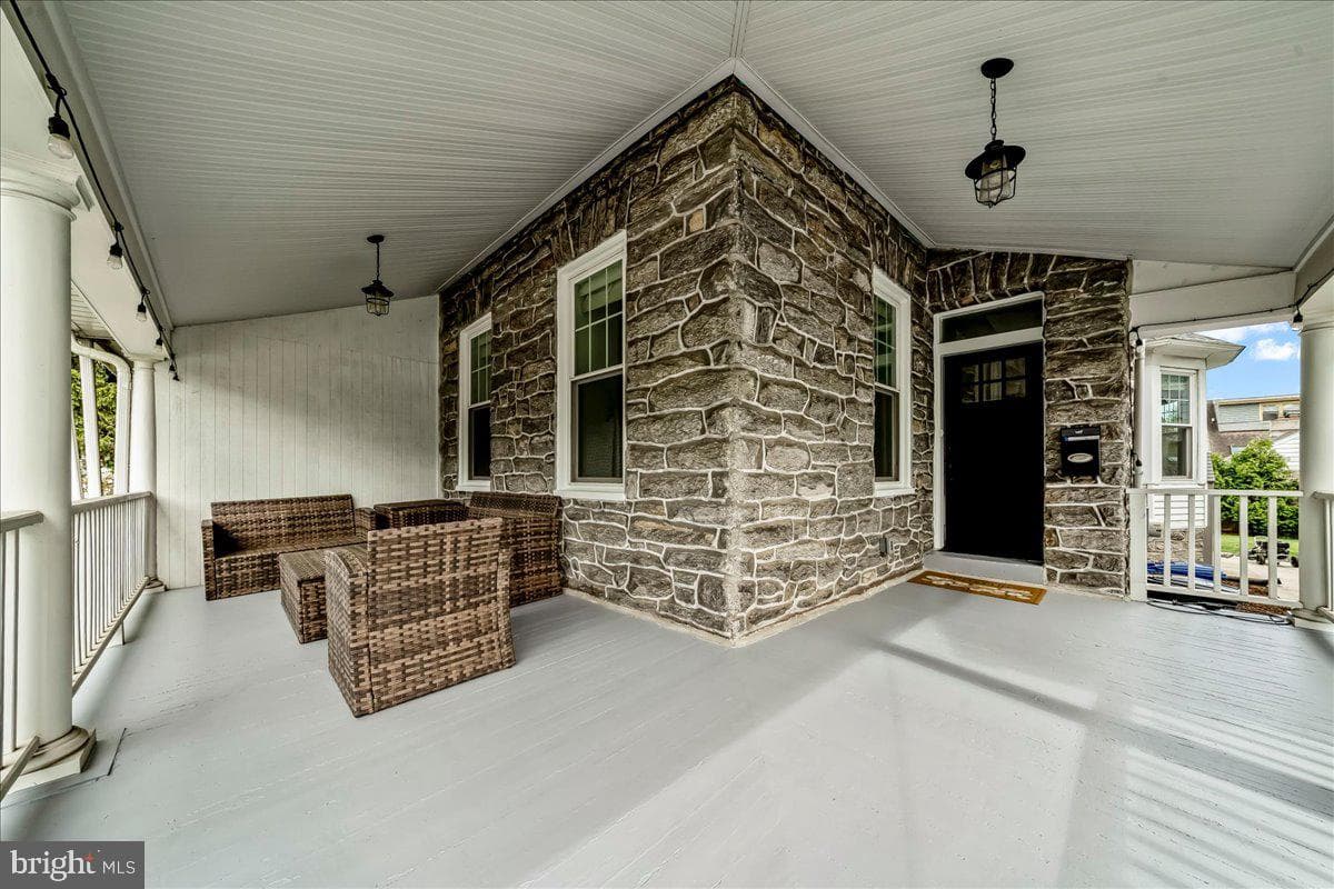 308 Chestnut Avenue photo 4