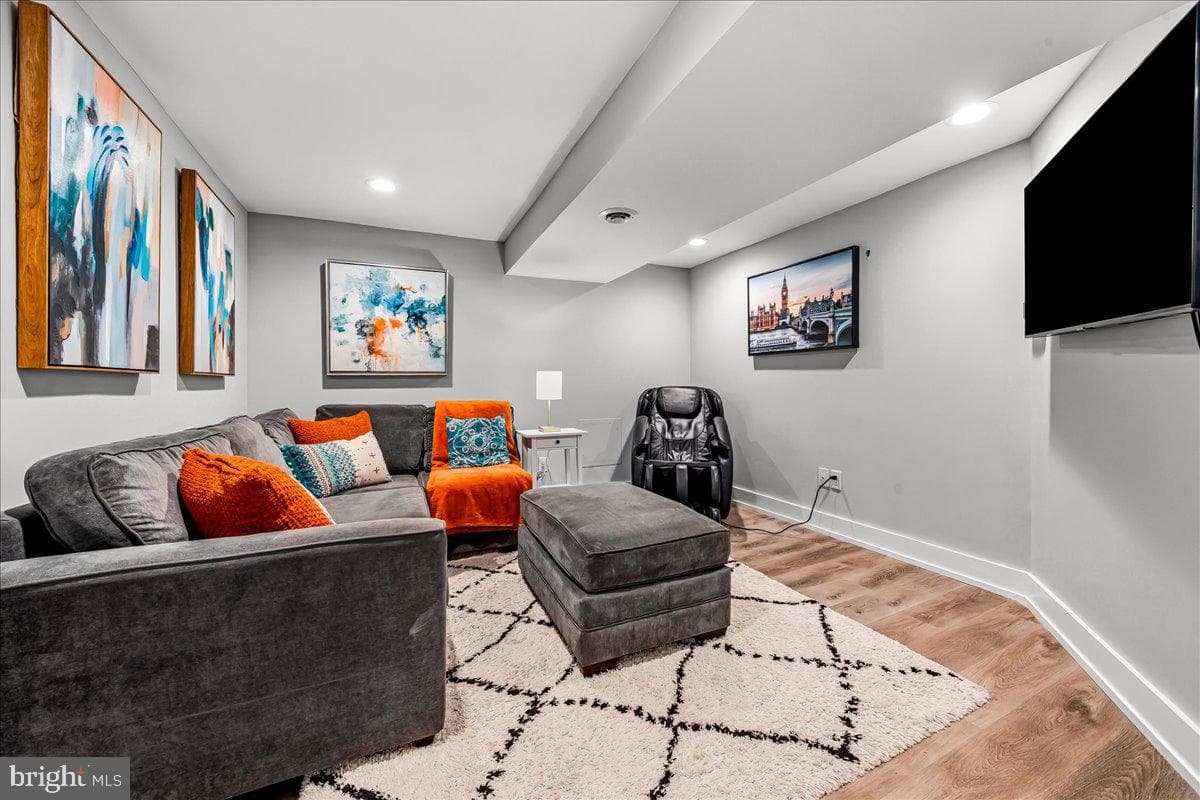 308 Chestnut Avenue photo 47