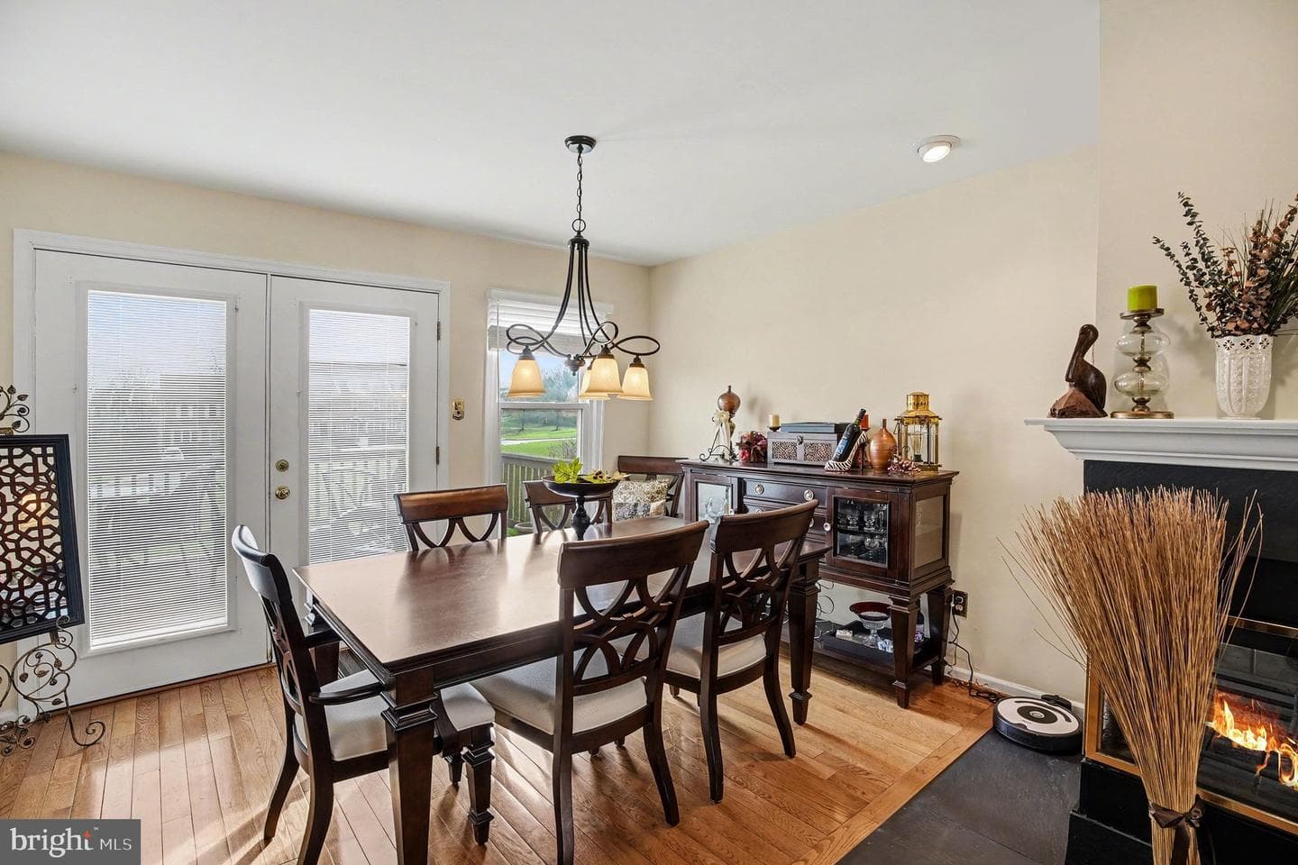 468 Amherst Court photo 12