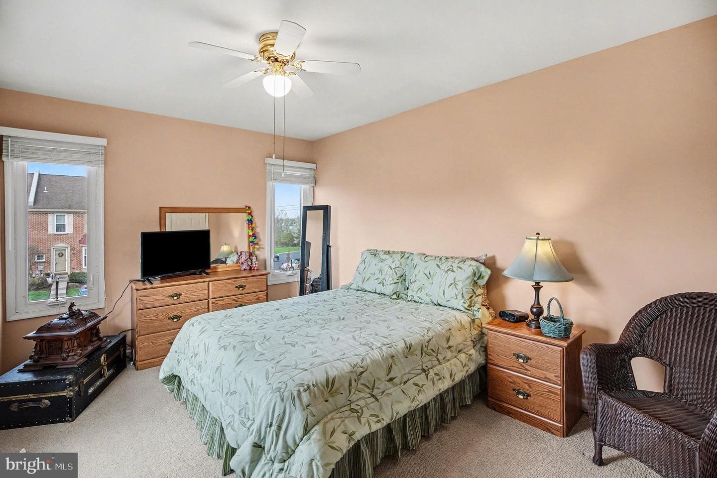 468 Amherst Court photo 16