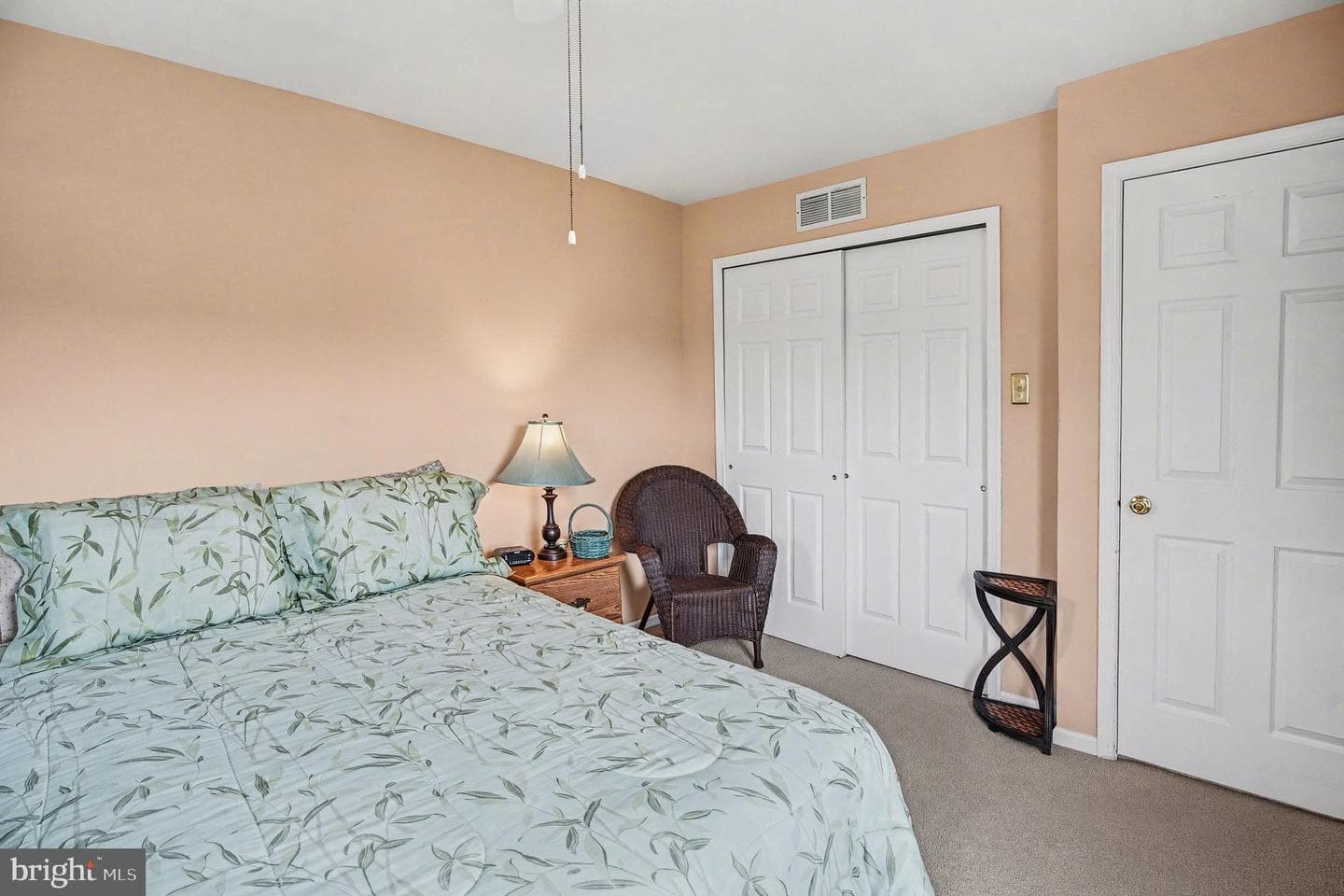 468 Amherst Court photo 17
