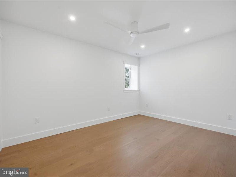 318 Dudley Avenue photo 31