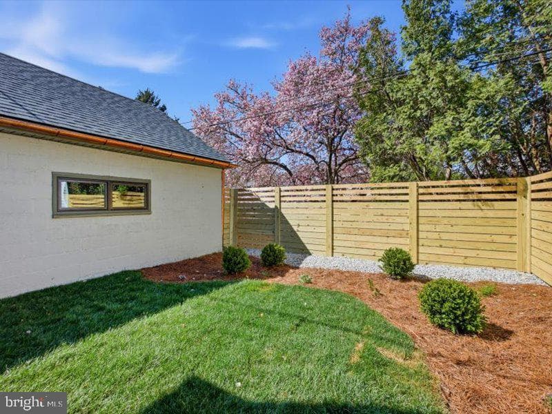 318 Dudley Avenue photo 35