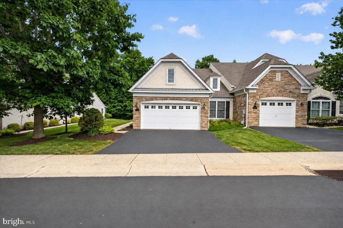377 Brittany Court, Souderton