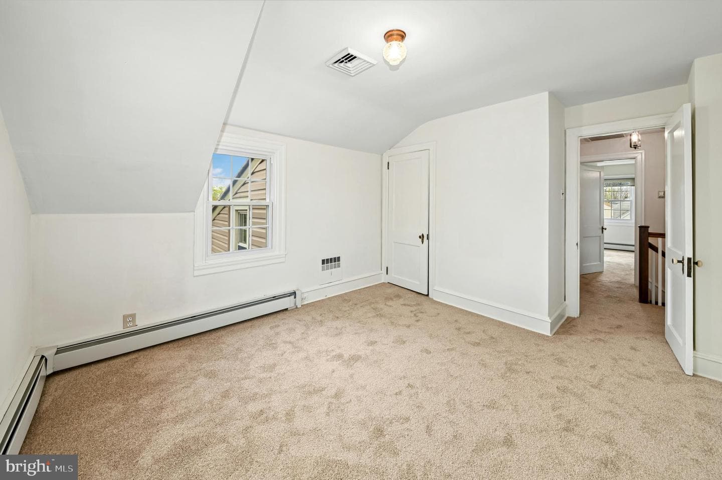 2301 Coles Boulevard photo 22