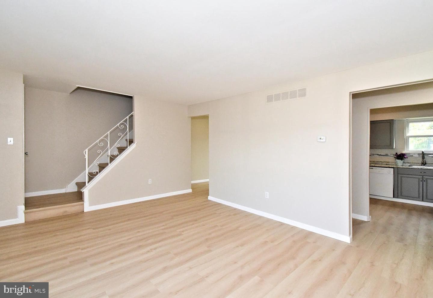 2821 N Ford Drive photo 4