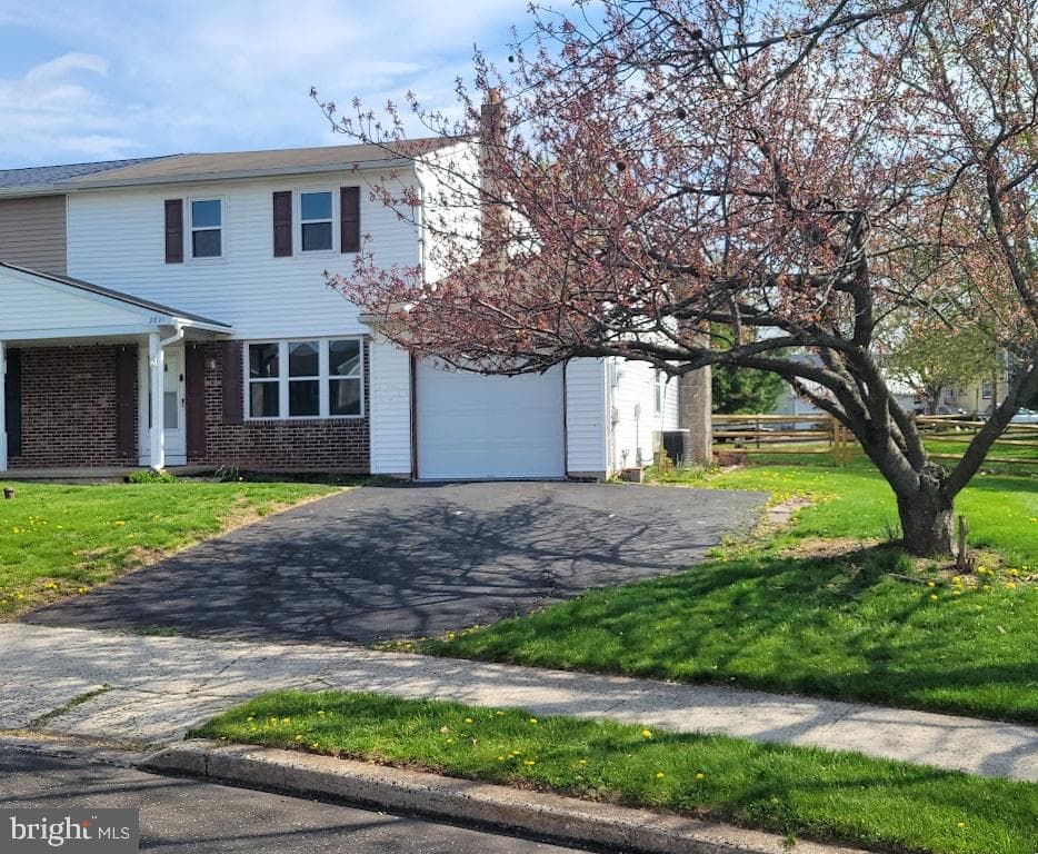 2821 N Ford Drive photo 8