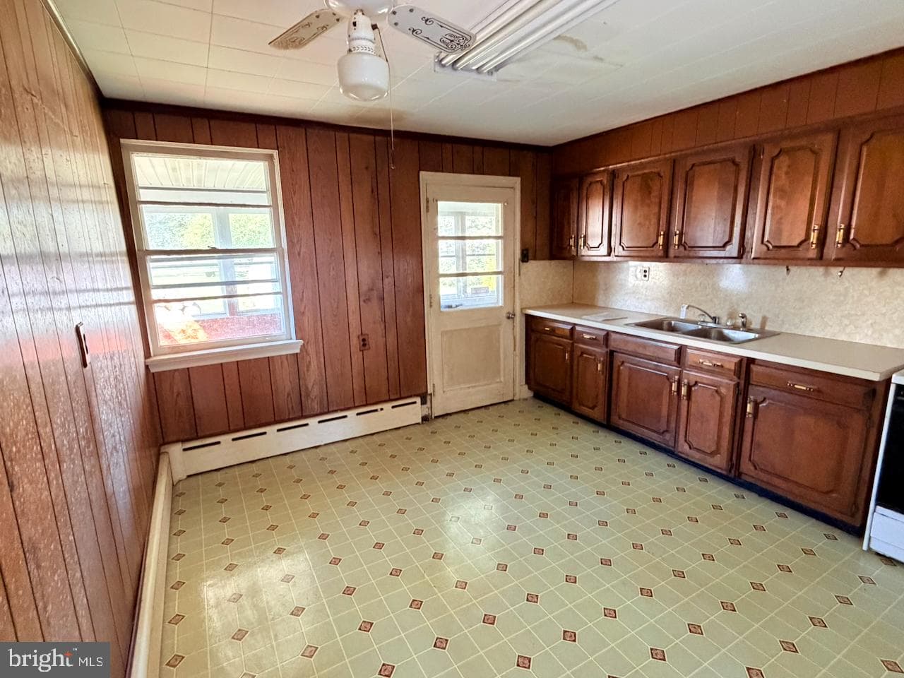 318 Chestnut Street photo 8