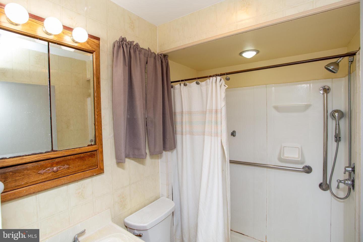 2114 Chestnut photo 20