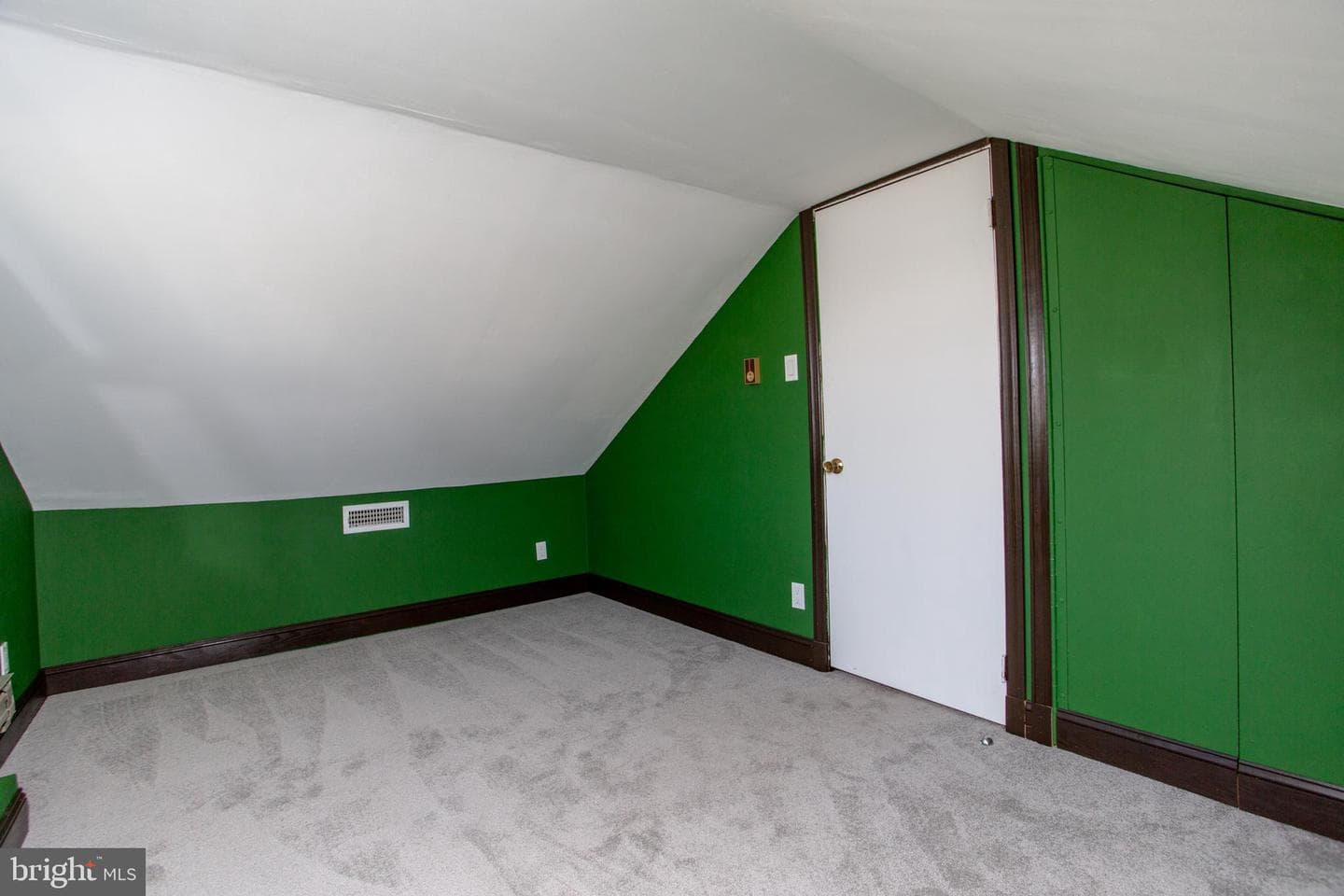 2114 Chestnut photo 27