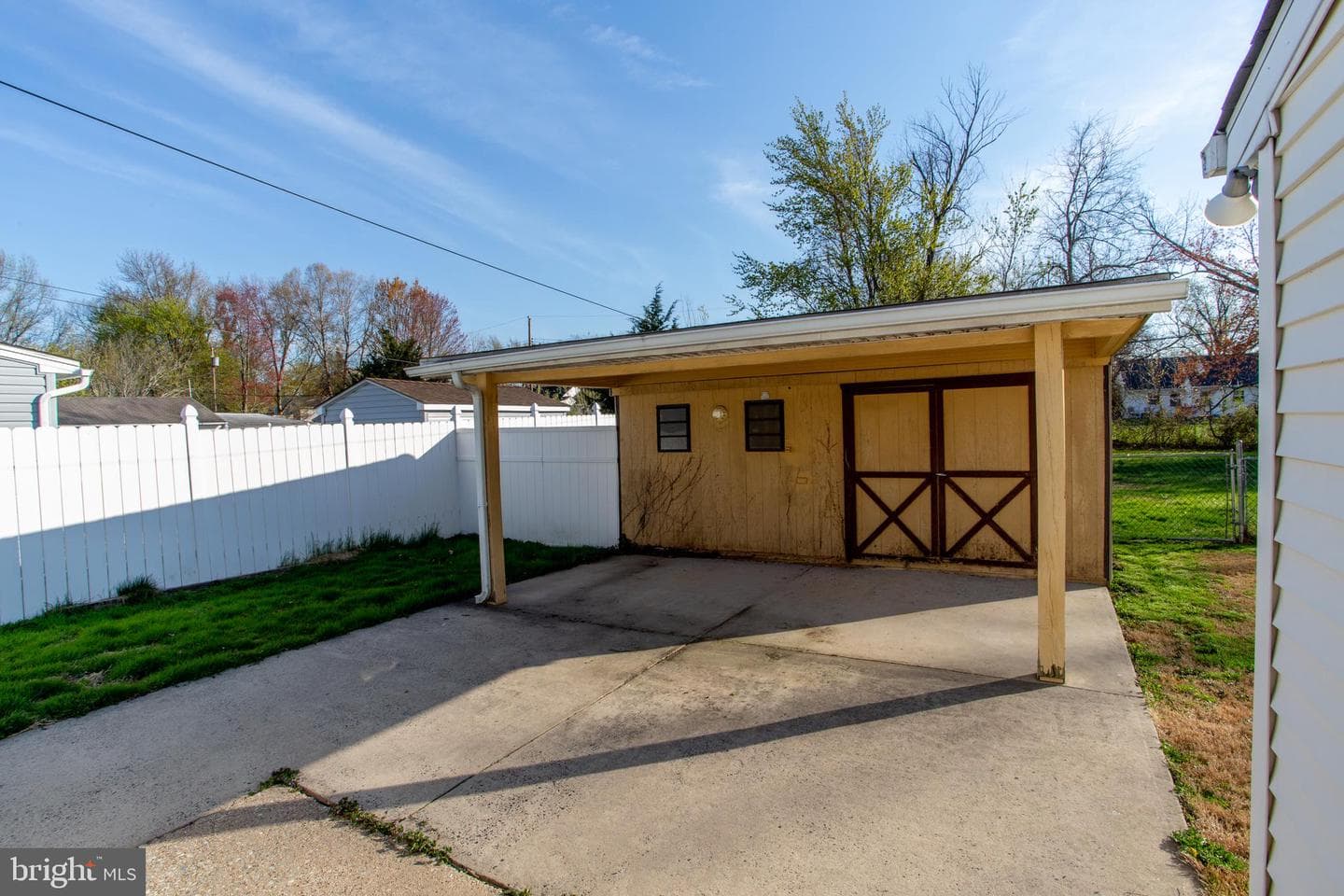 2114 Chestnut photo 30