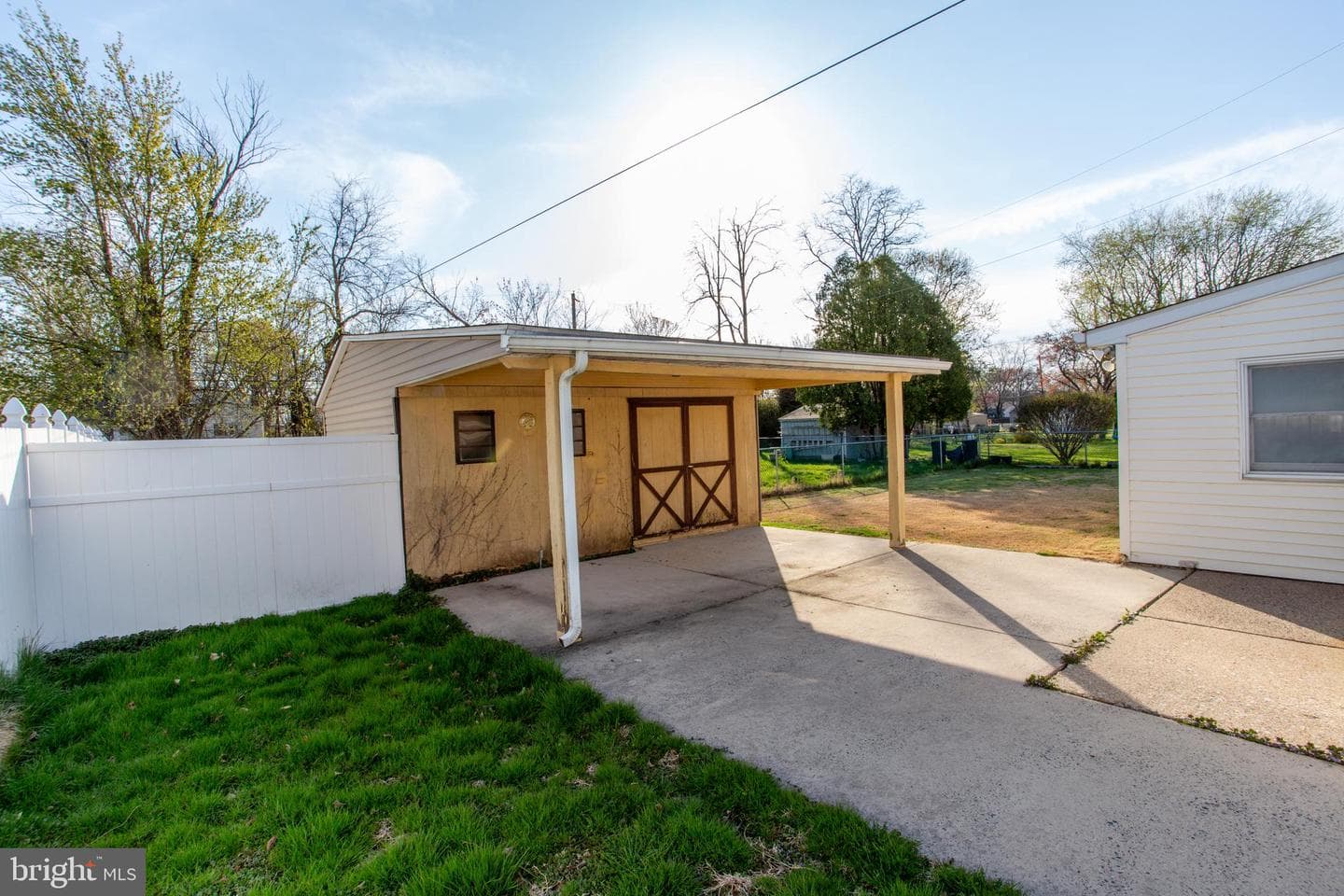 2114 Chestnut photo 31