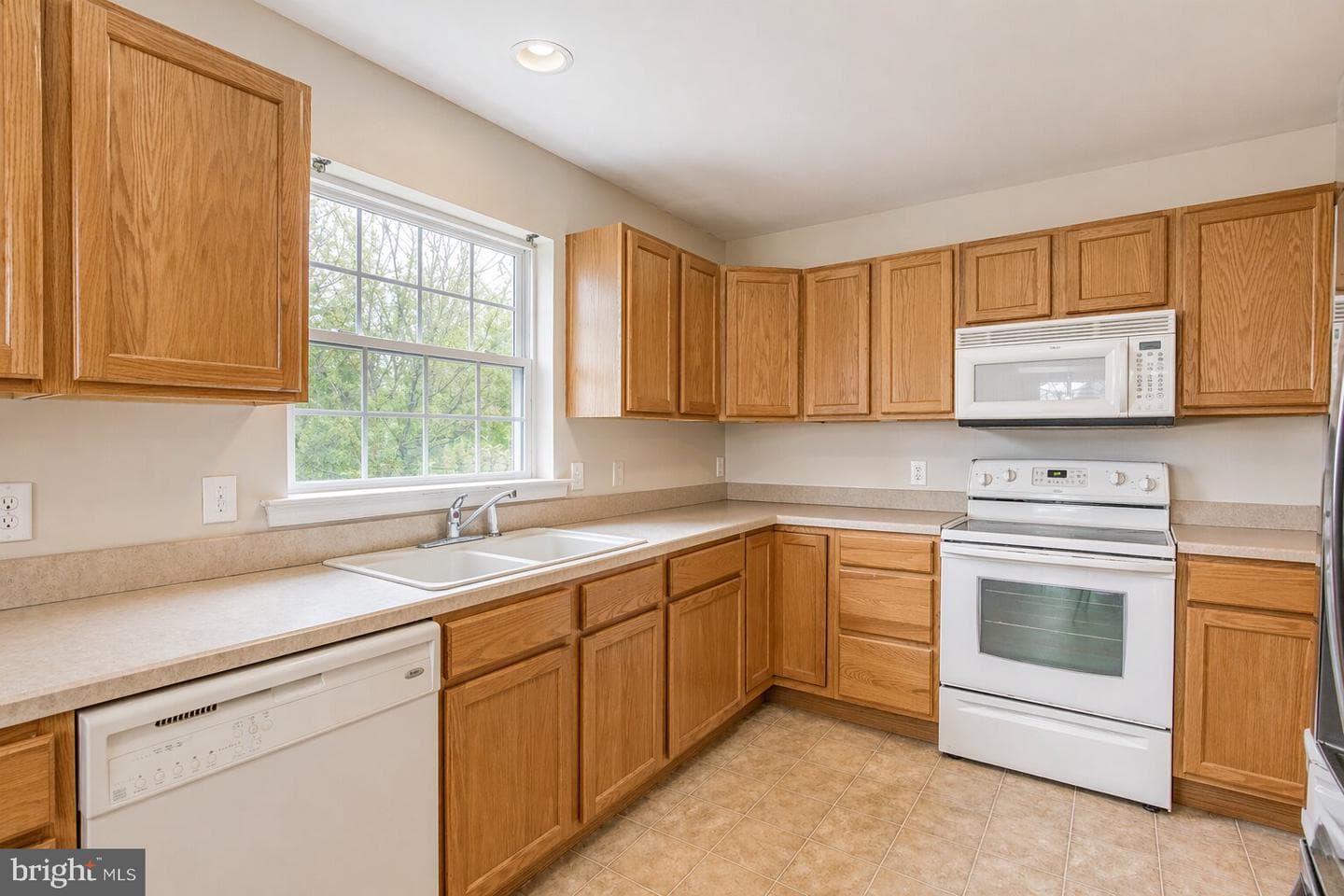 117 W Harmony Drive photo 13