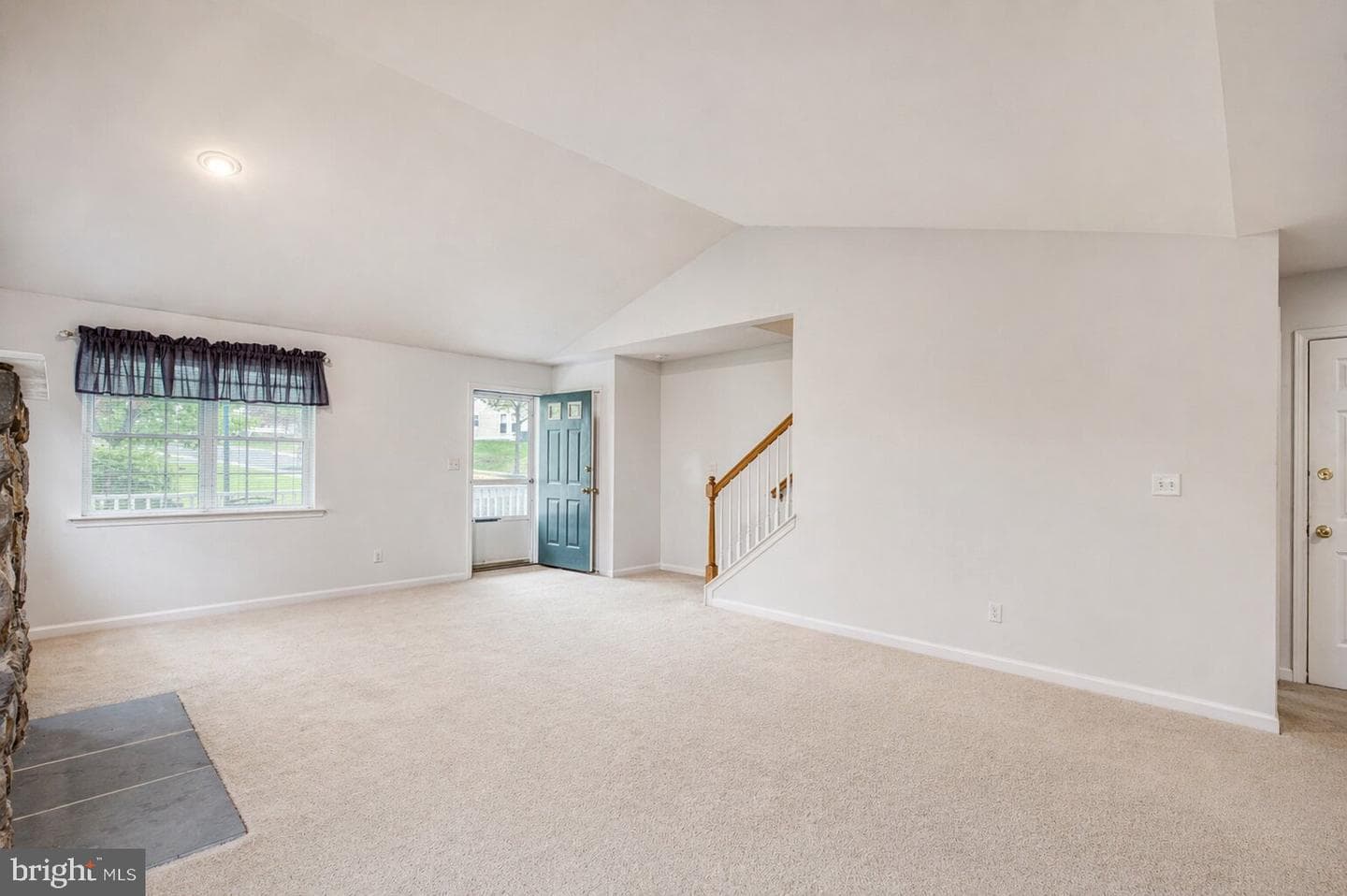 117 W Harmony Drive photo 8