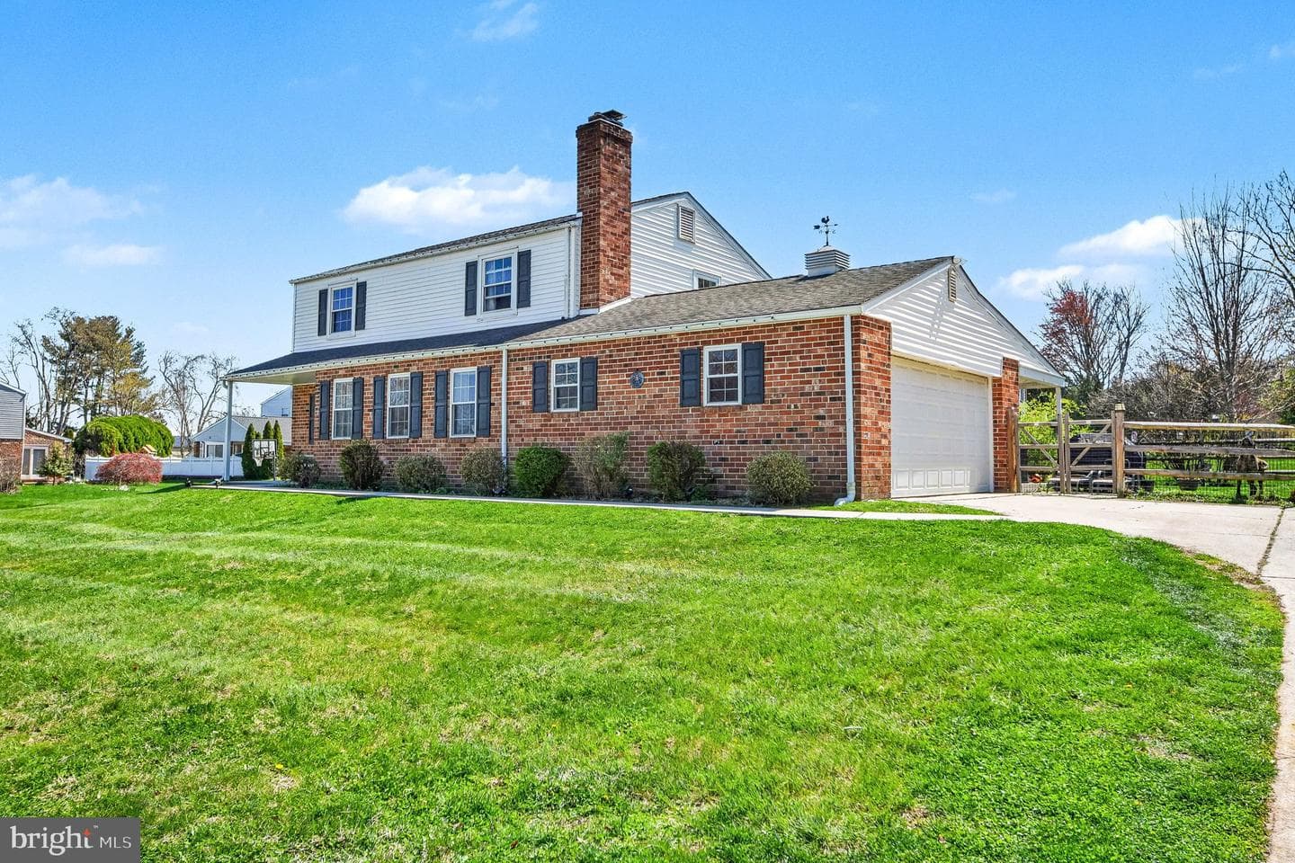 549 Norwyck Drive photo 3