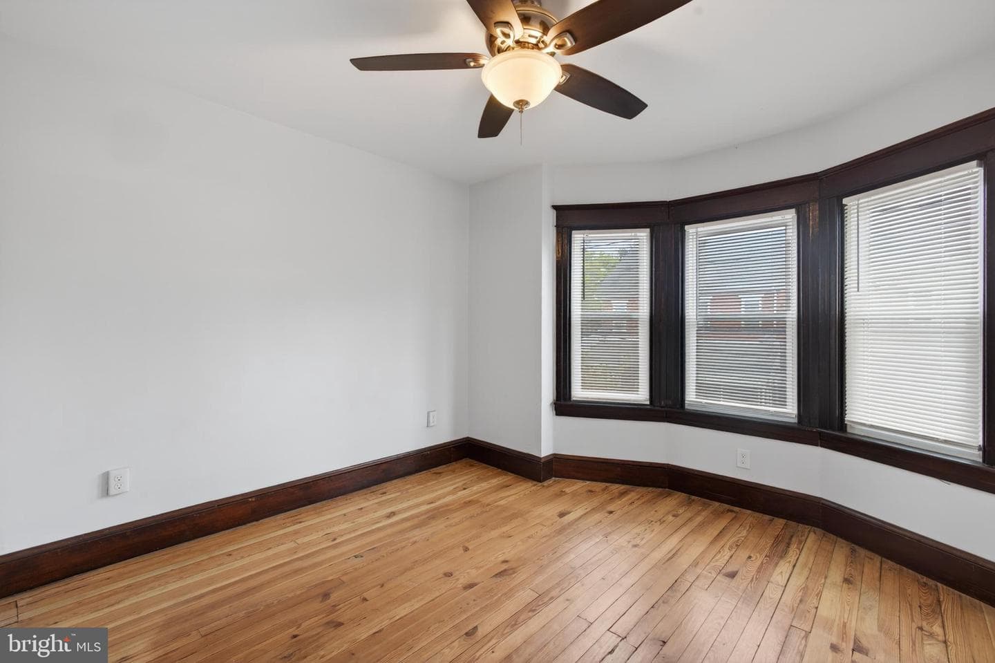 890 South Street photo 22
