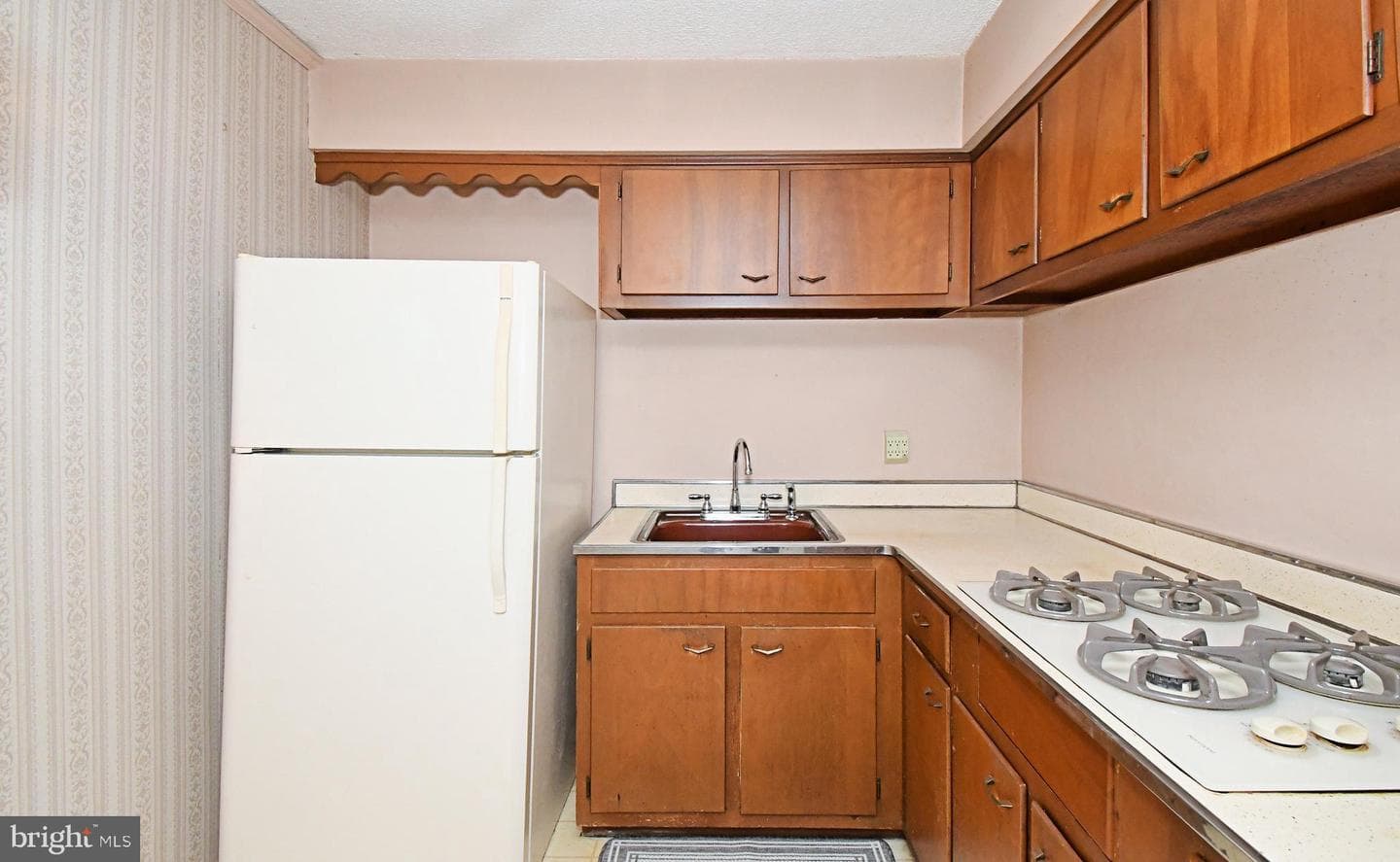 466 Cedar Street photo 16