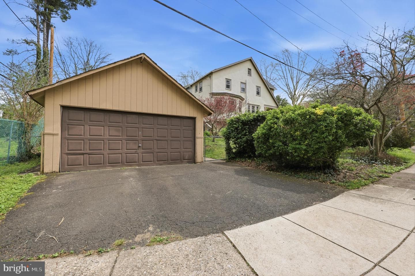 855 Elkins Avenue photo 28