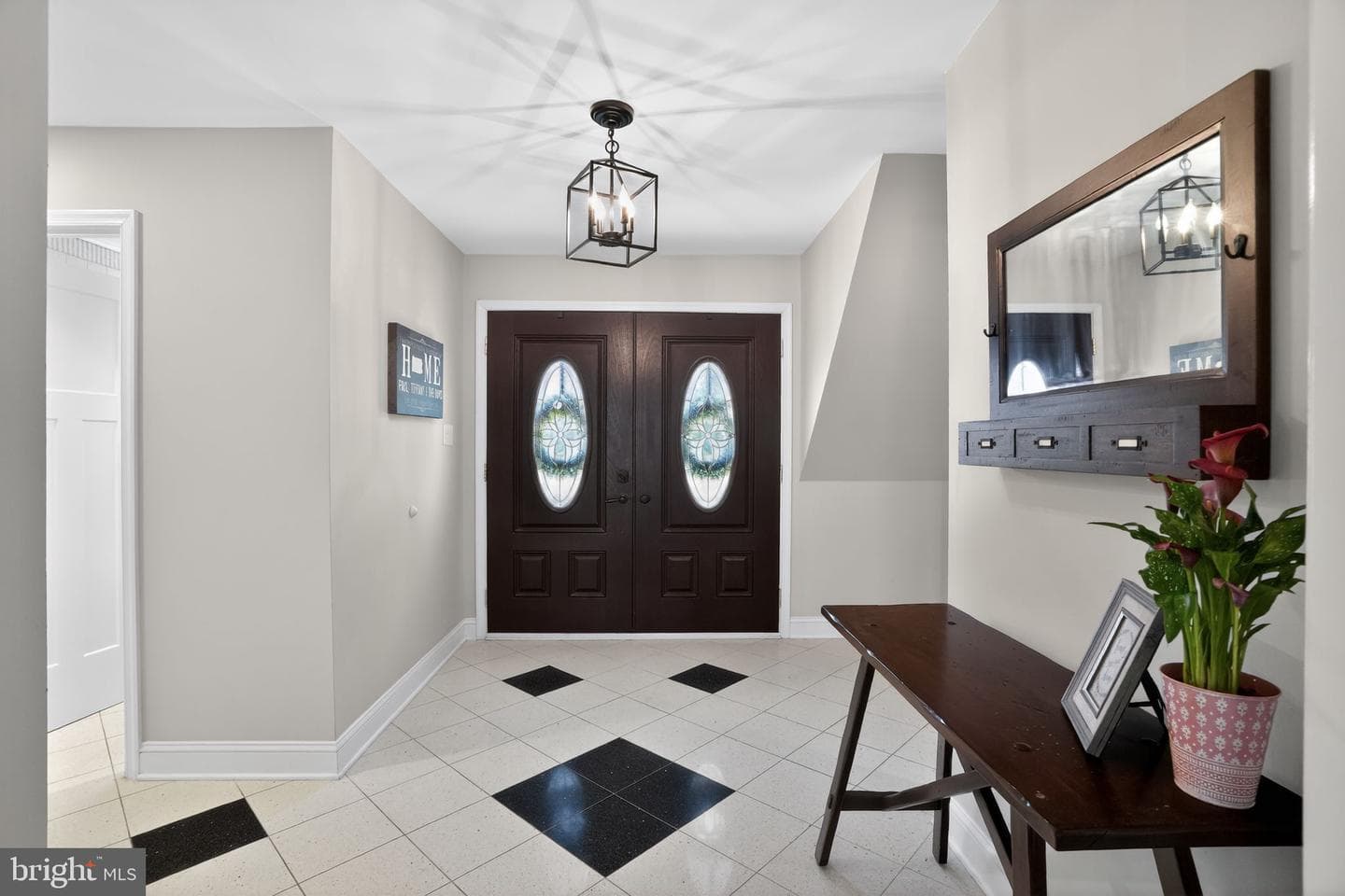 1531 Fulton Drive photo 3