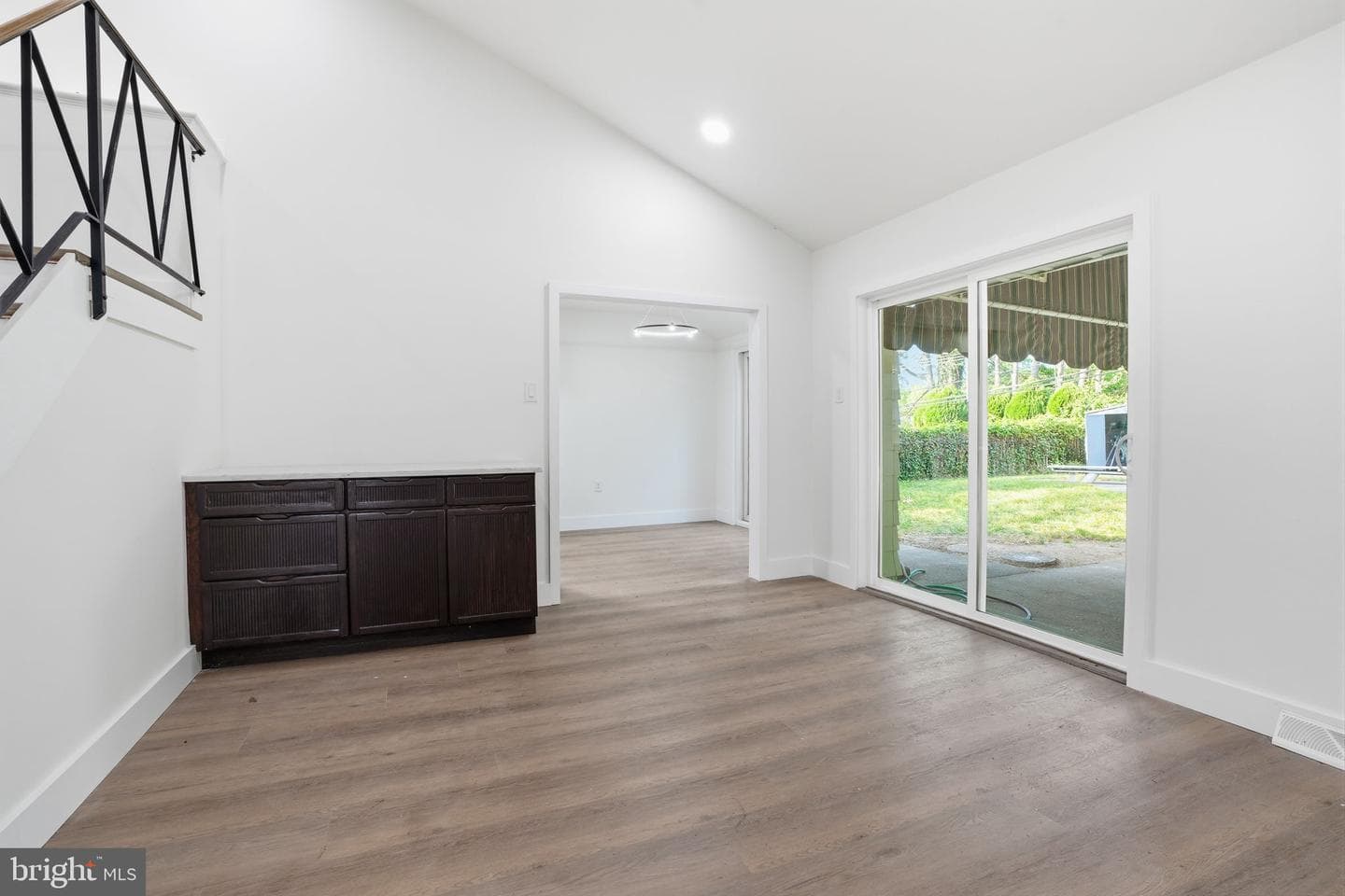 7931 Jenkintown Road photo 21