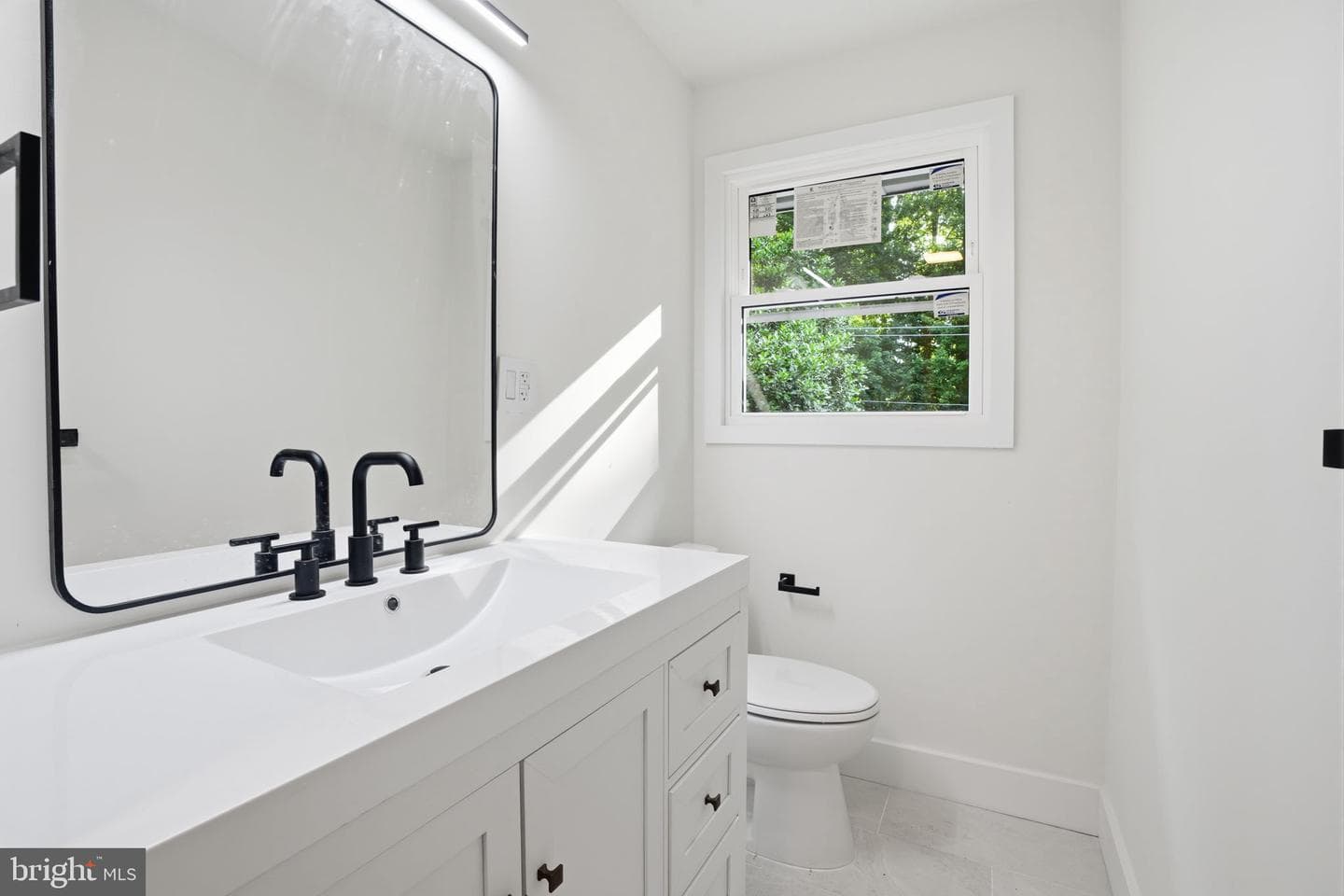 7931 Jenkintown Road photo 30