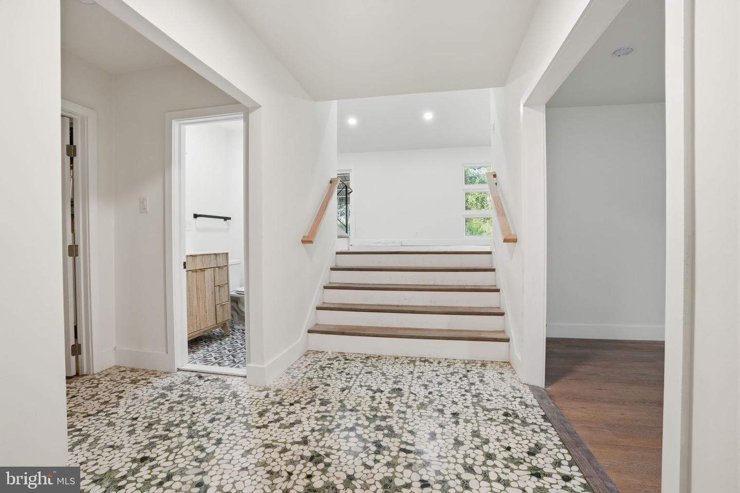 7931 Jenkintown Road photo 4