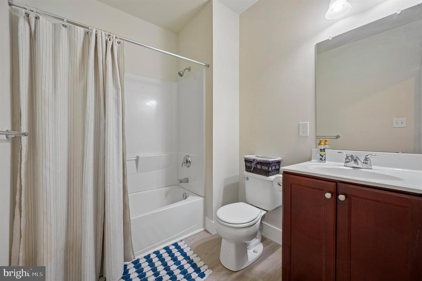 1474 N Line Street photo 21