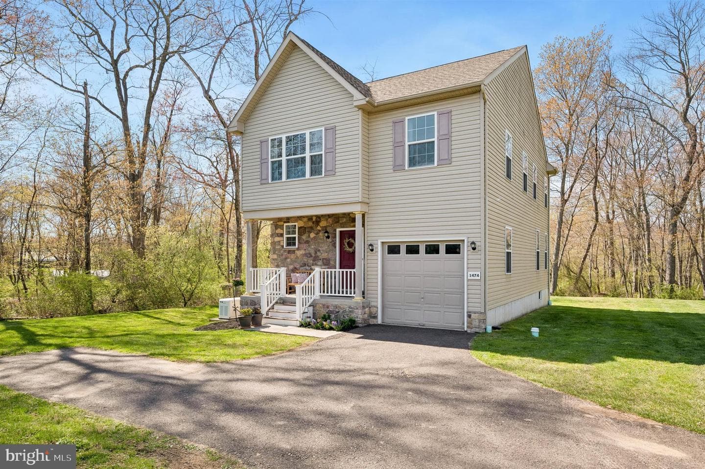 1474 N Line Street photo 3